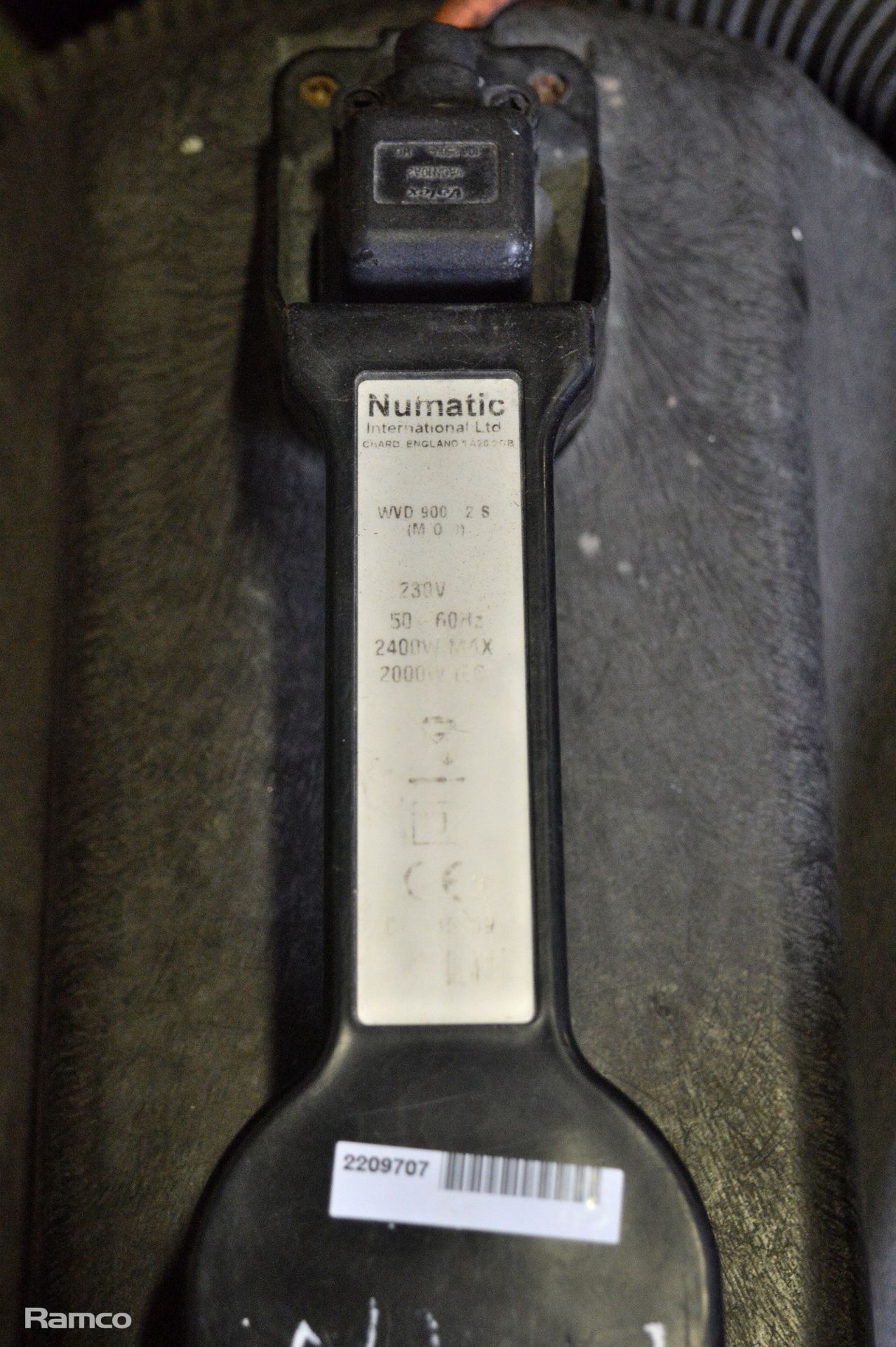 Numatic WVD 900 2S240v Electric Vacuum Cleaner - Image 3 of 5