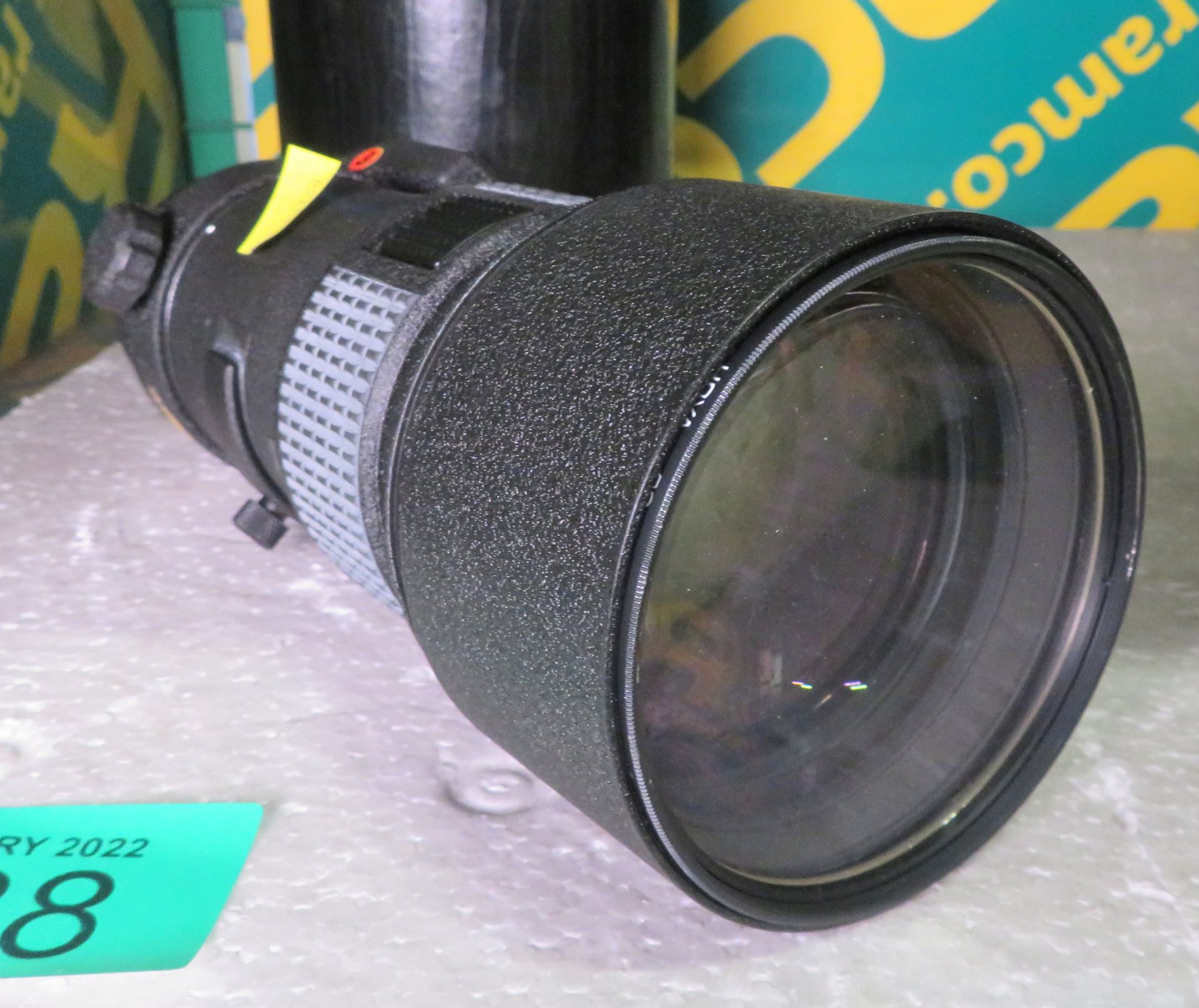 Nikon ED AF Nikkor 300mm 1:4 Lens - serial no. 201623 & Nikon CL-42 Case - Image 3 of 5