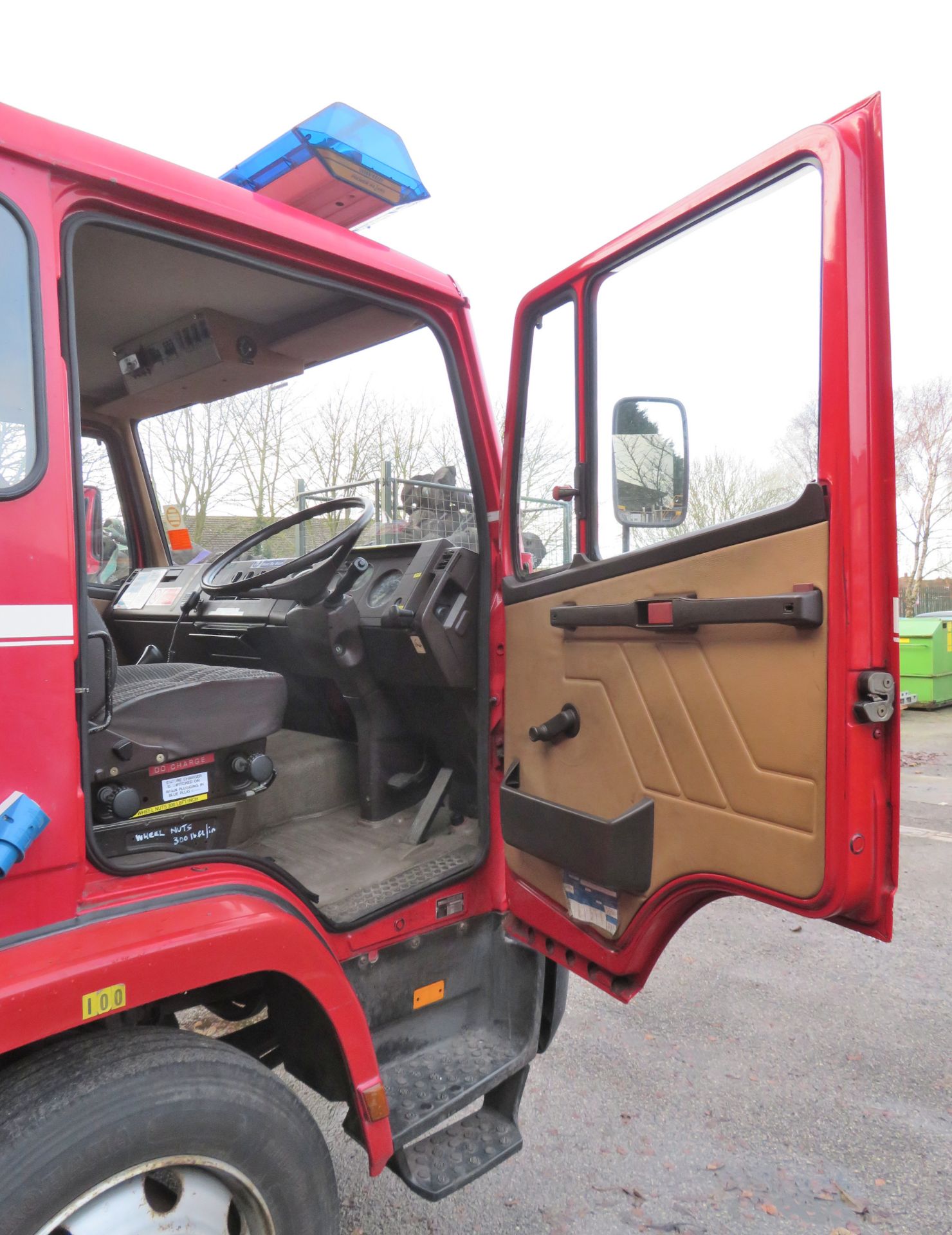 Carmichael 1120 Fire Engine - F reg - 1988 - Red - 958cc - Diesel - Mercedes-Benz Daimler-Benz Motor - Image 6 of 63