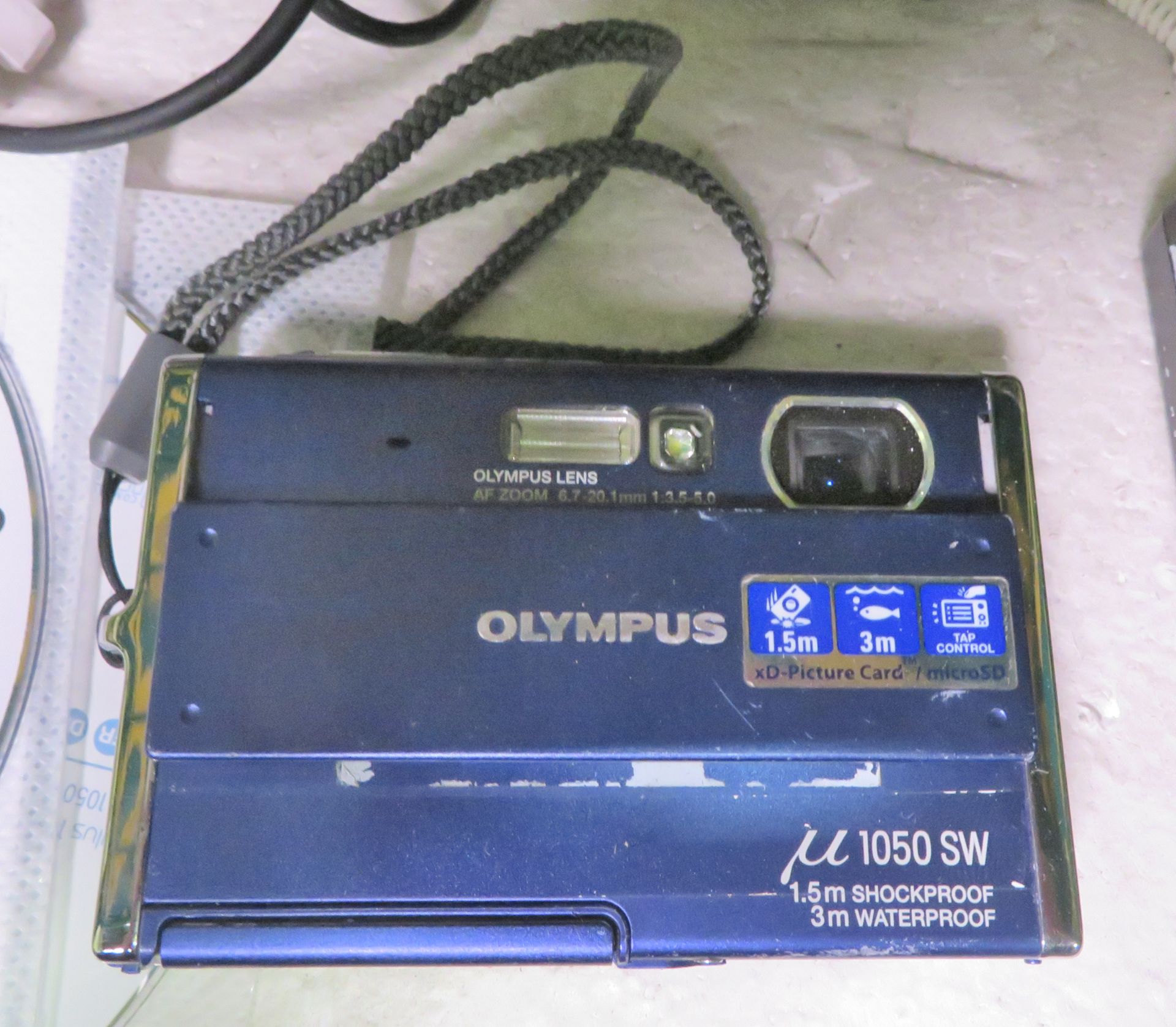 Rollei Sportsline 60 Camera, Olympus 1050SW Miniaturised Optics Camera - Image 8 of 10