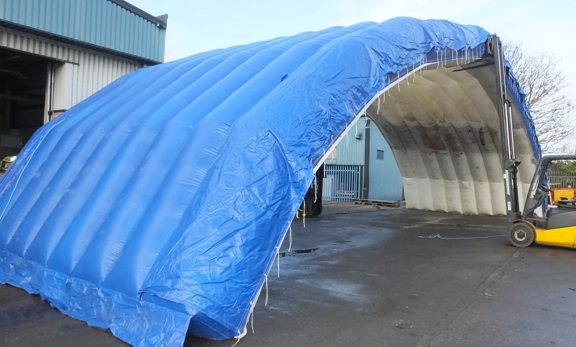 3 section inflatable shelter - Full details in description - Image 32 of 48