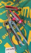 Wire cutters, tin snips