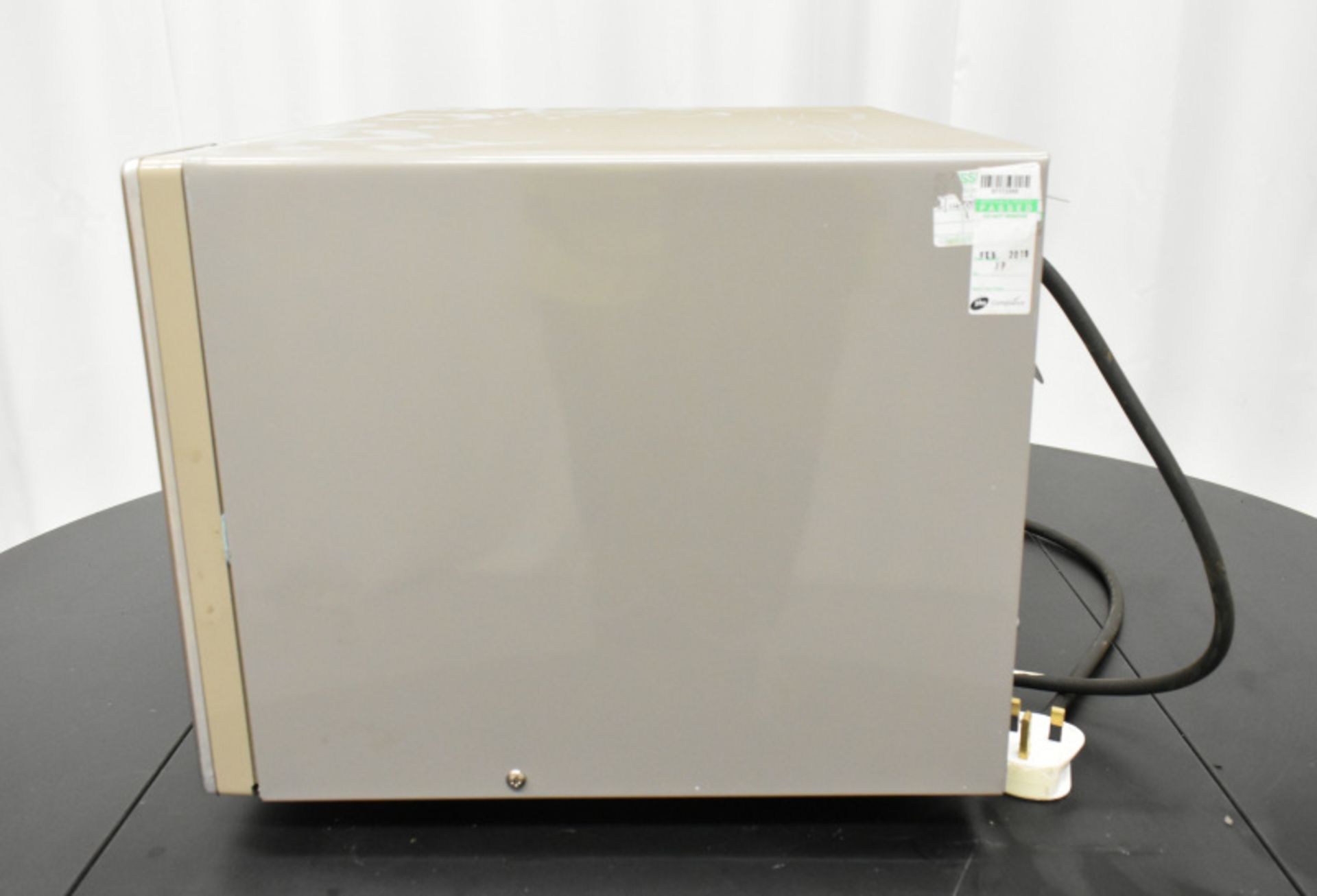 Amana Commercial Microwave - Image 4 of 7