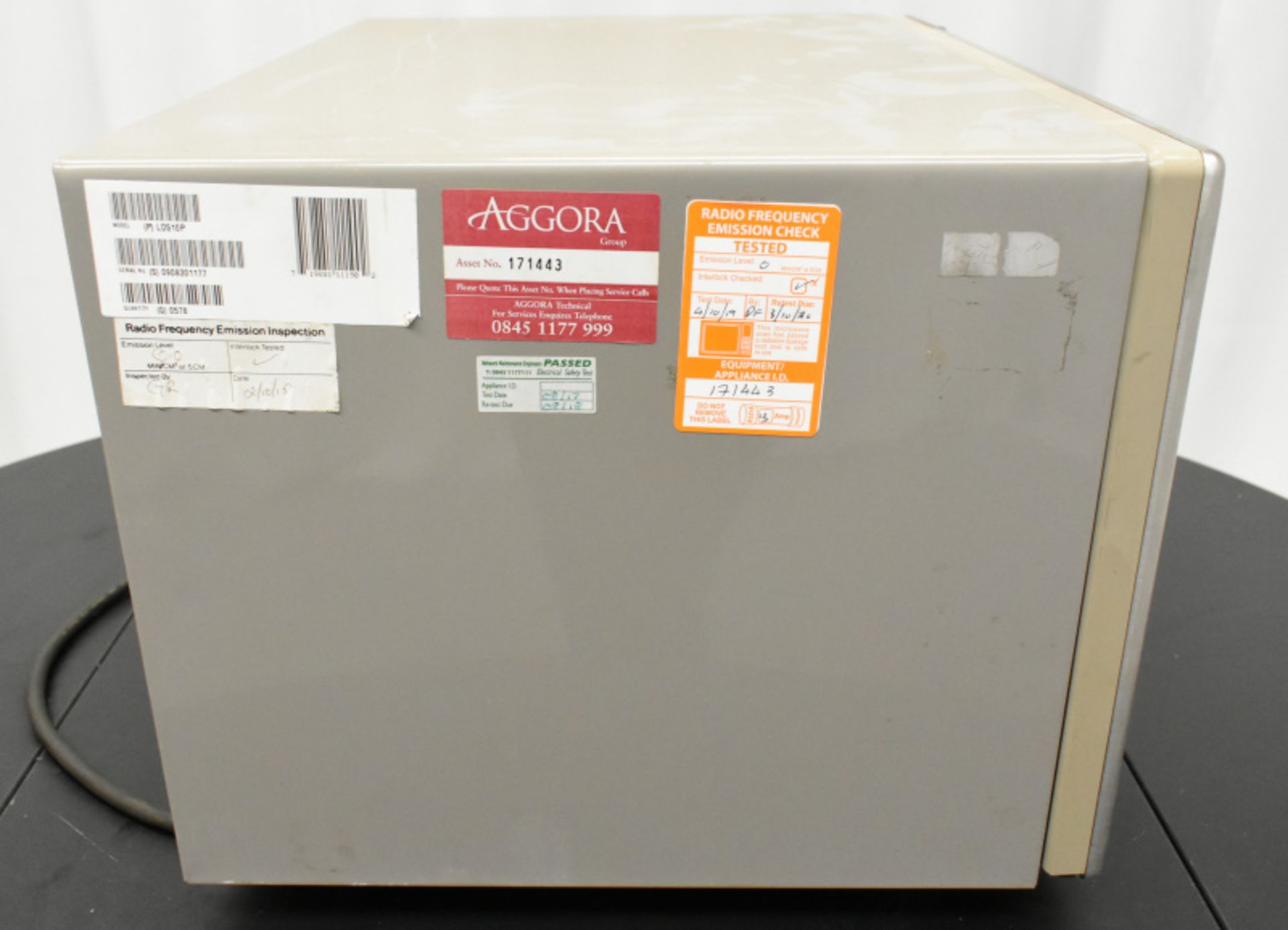 Amana Commercial Microwave - Image 6 of 7