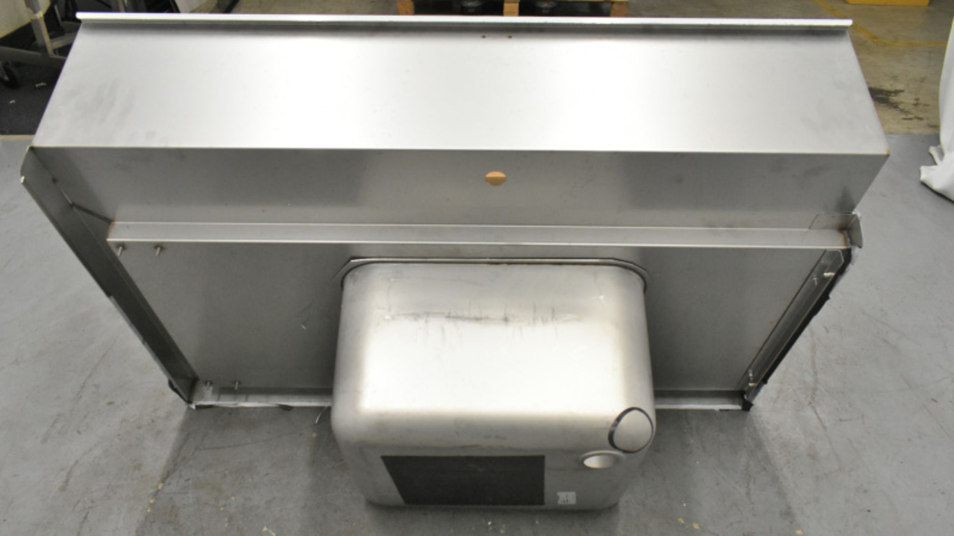 Electrolux BHHPTB12R PREWASH TABLE - Image 3 of 8