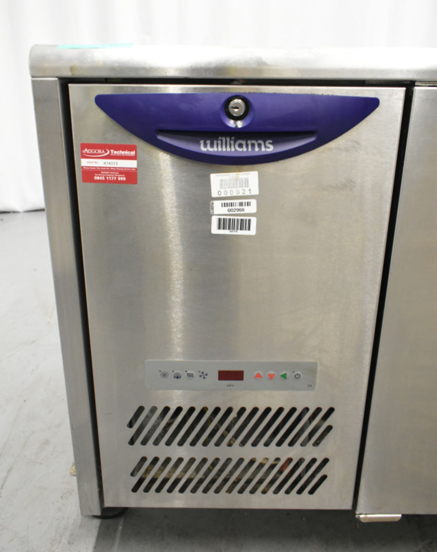 Williams Triple door fridge - Image 2 of 8