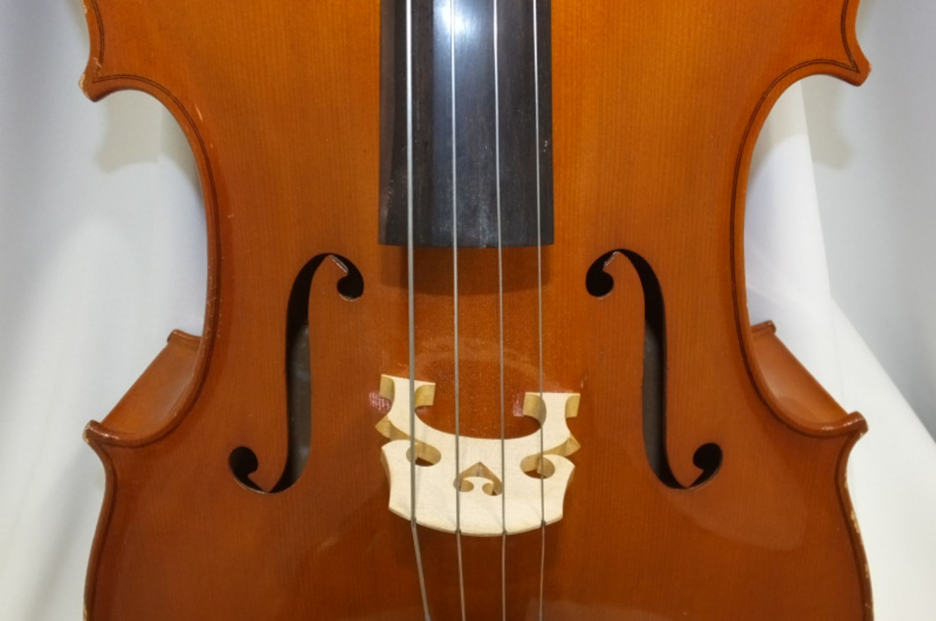 Cello in carry case (unbranded) - Please check photos carefully for damaged or missing components - Image 4 of 21