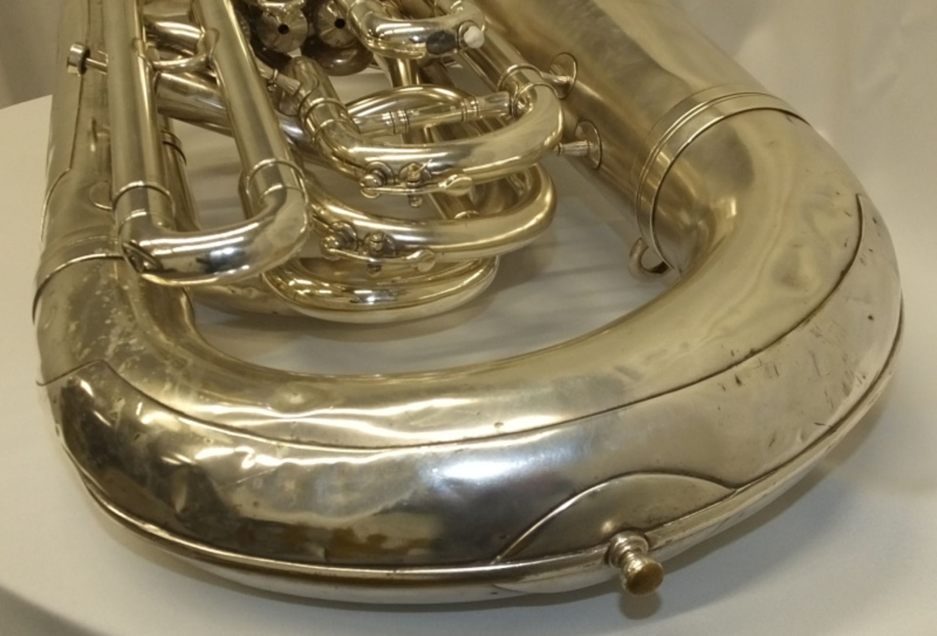 Boosey & Hawkes Imperial Tuba in case - Serial number 352762 - Please check photos carefully - Image 5 of 19