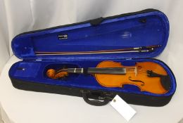 Andreas Zeller Violin & Case - Please check photos carefully for damaged or missing components