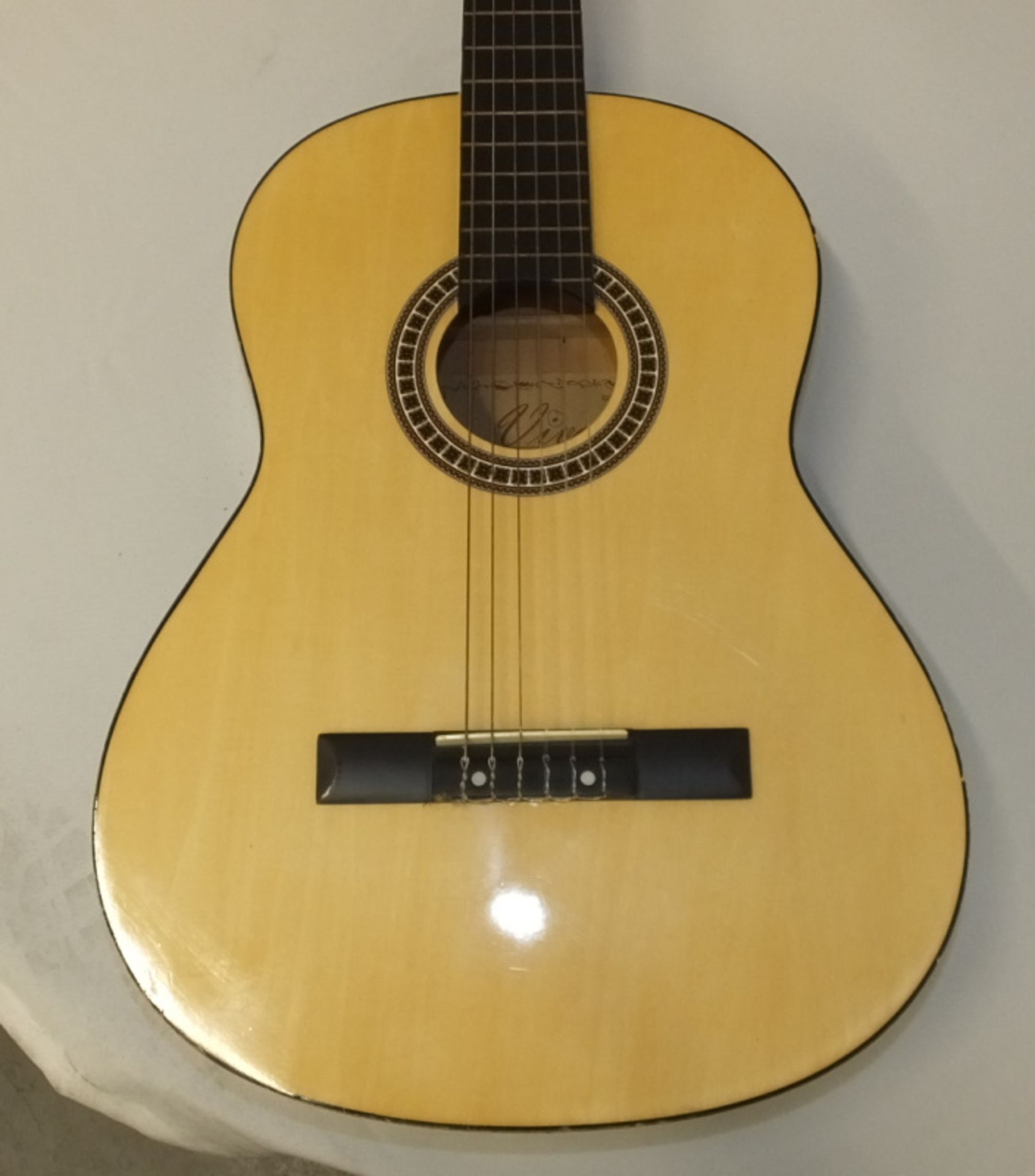 Guvnor GV504 Viva Acoustic Guitar - Image 3 of 15