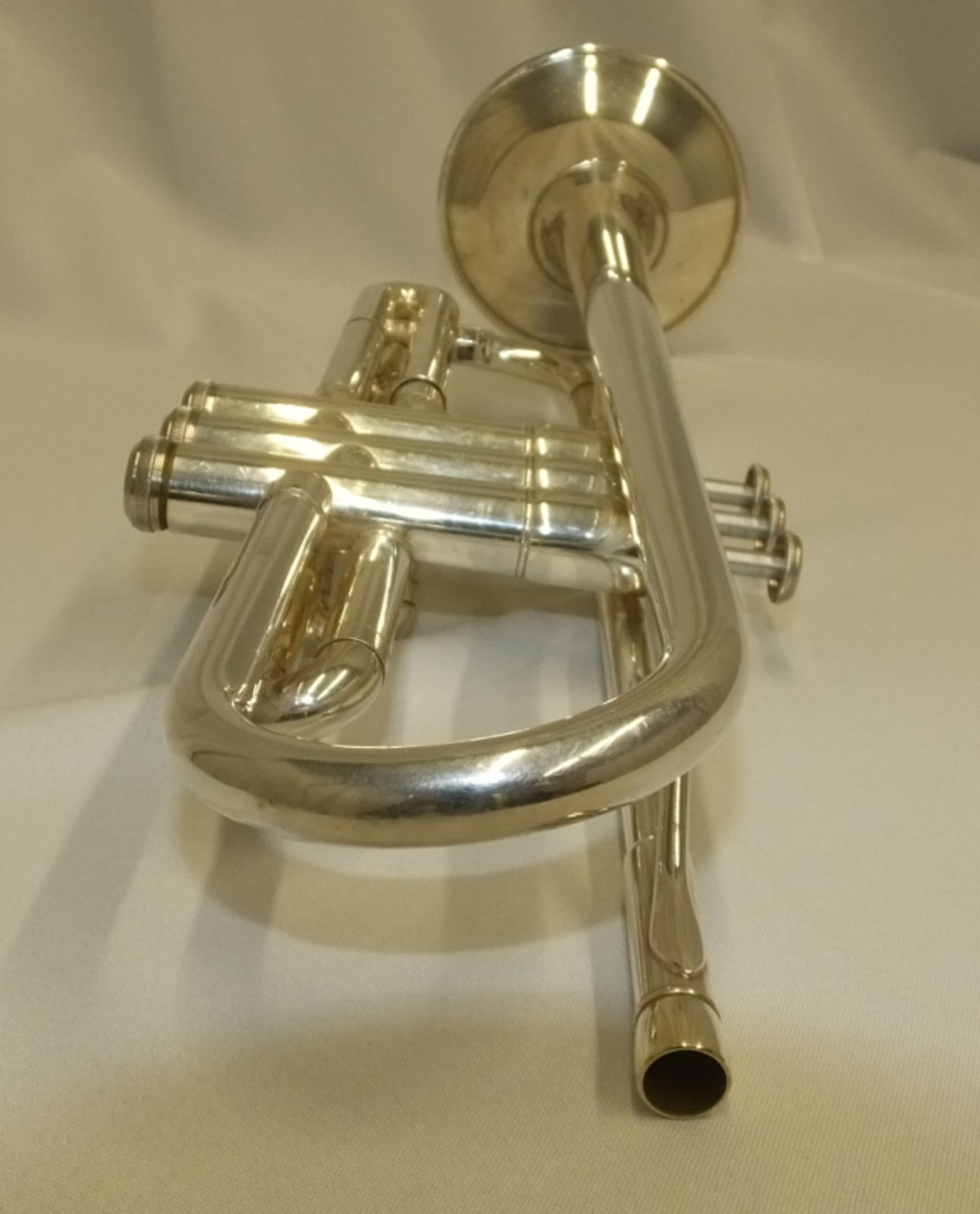 Yamaha T100S Trumpet in case - serial number 213249 - Please check photos carefully - Image 7 of 10