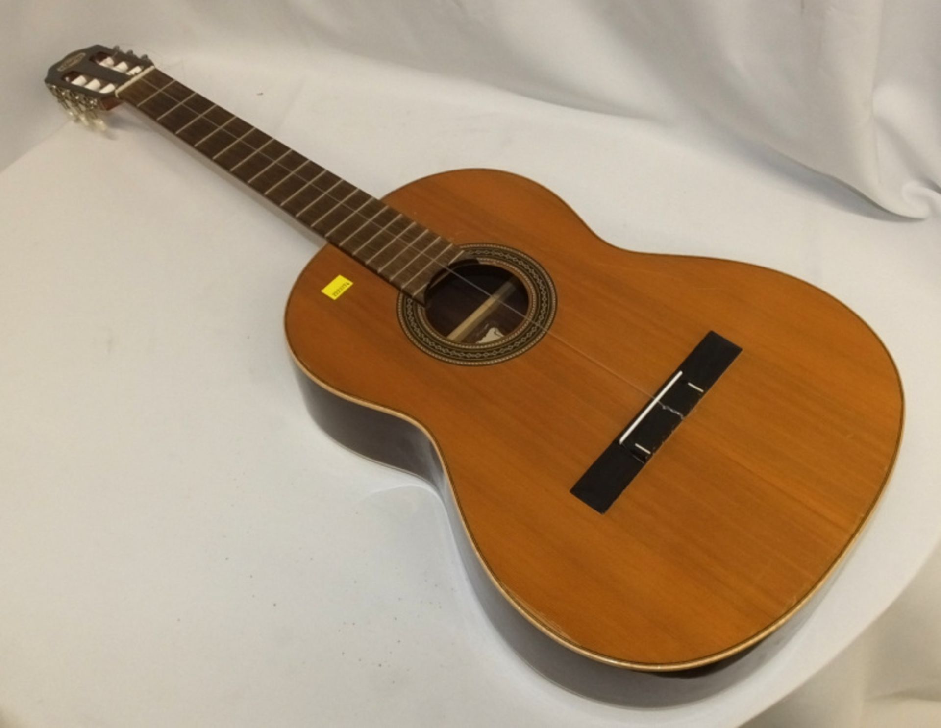 Vicente Sanchis Constructor 28s Acoustic Guitar in case (needs new strings) - Image 2 of 13