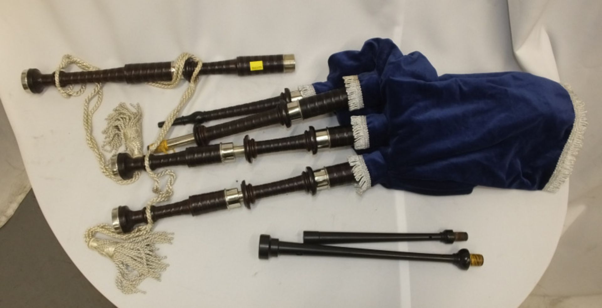 McCallum Bagpipes in carry case - Please check photos carefully for damaged or missing components - Image 2 of 7