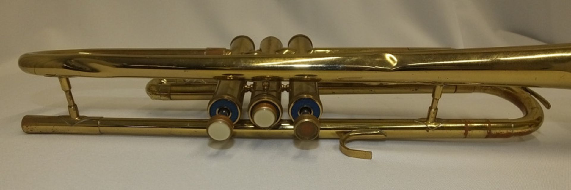 Corton 80 Trumpet in case (middle finger button stuck and no valve cap) - serial number 056142 - Image 8 of 13