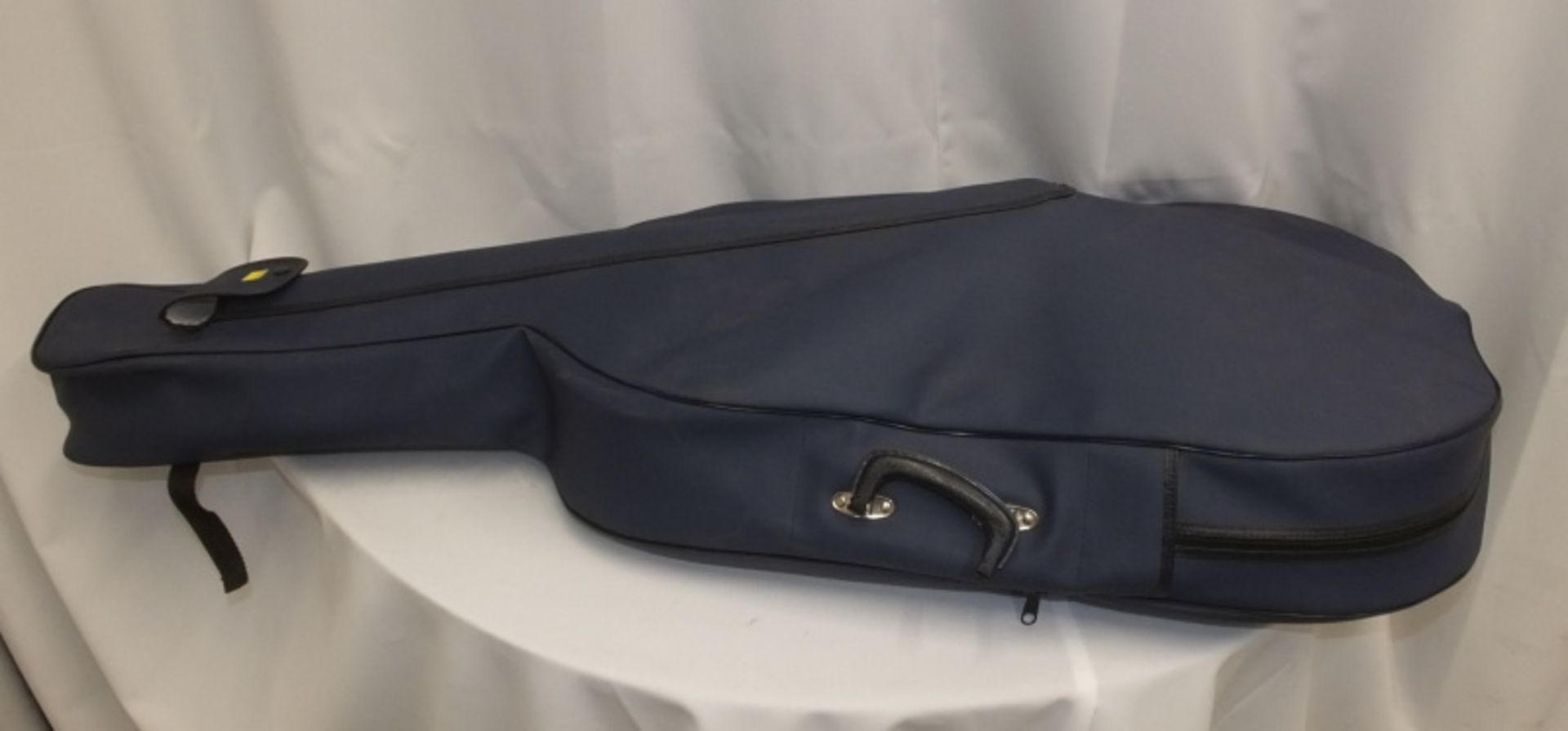 Cello in carry case (unbranded) - Please check photos carefully for damaged or missing components - Image 19 of 21