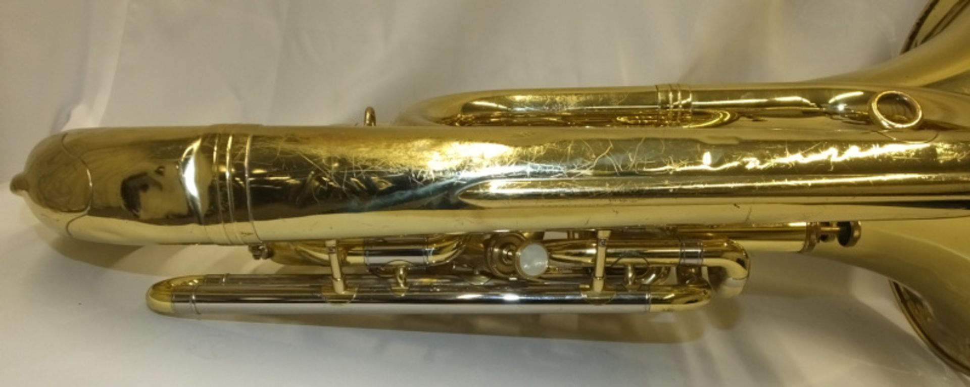 Yamaha YEB631 Tuba with 2x Denis Wick mouthpieces in case - Serial number 100357 - Image 11 of 23