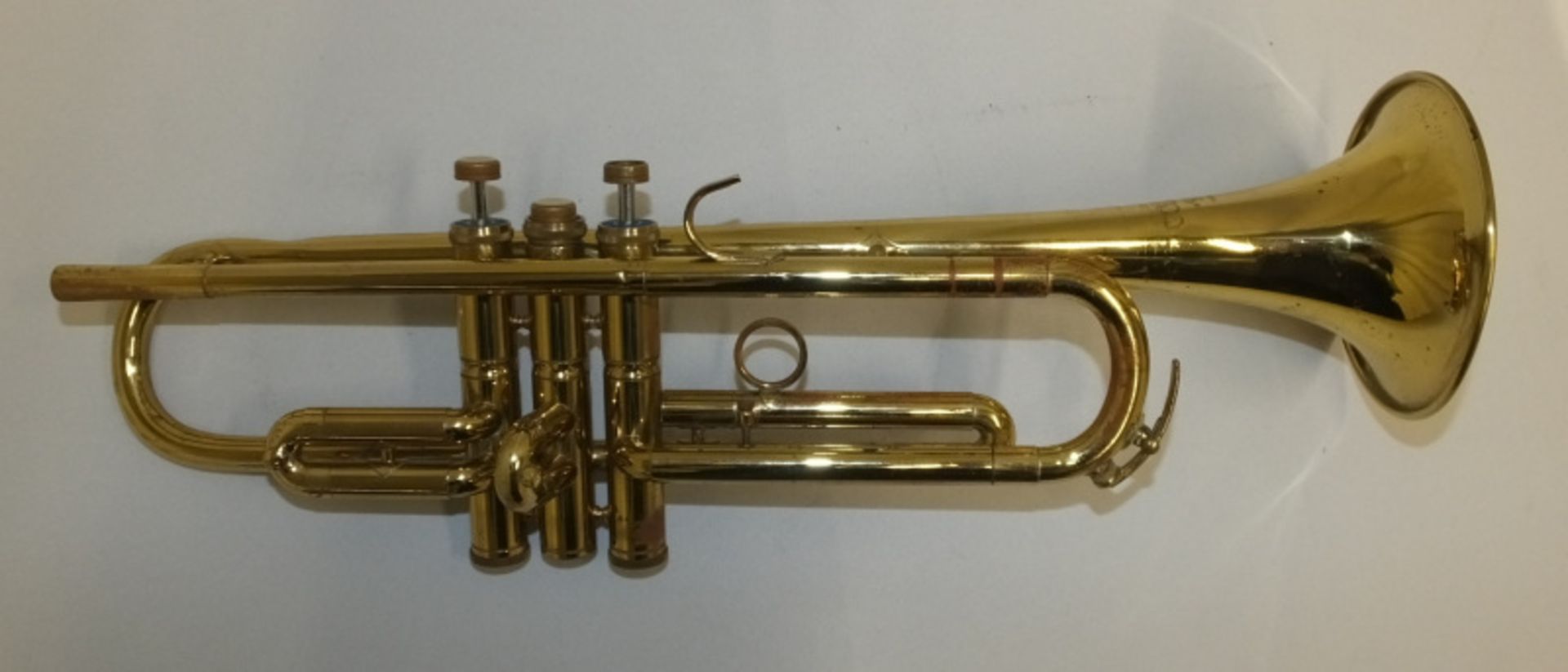 Corton 80 Trumpet in case (middle finger button stuck and no valve cap) - serial number 056142 - Image 5 of 13