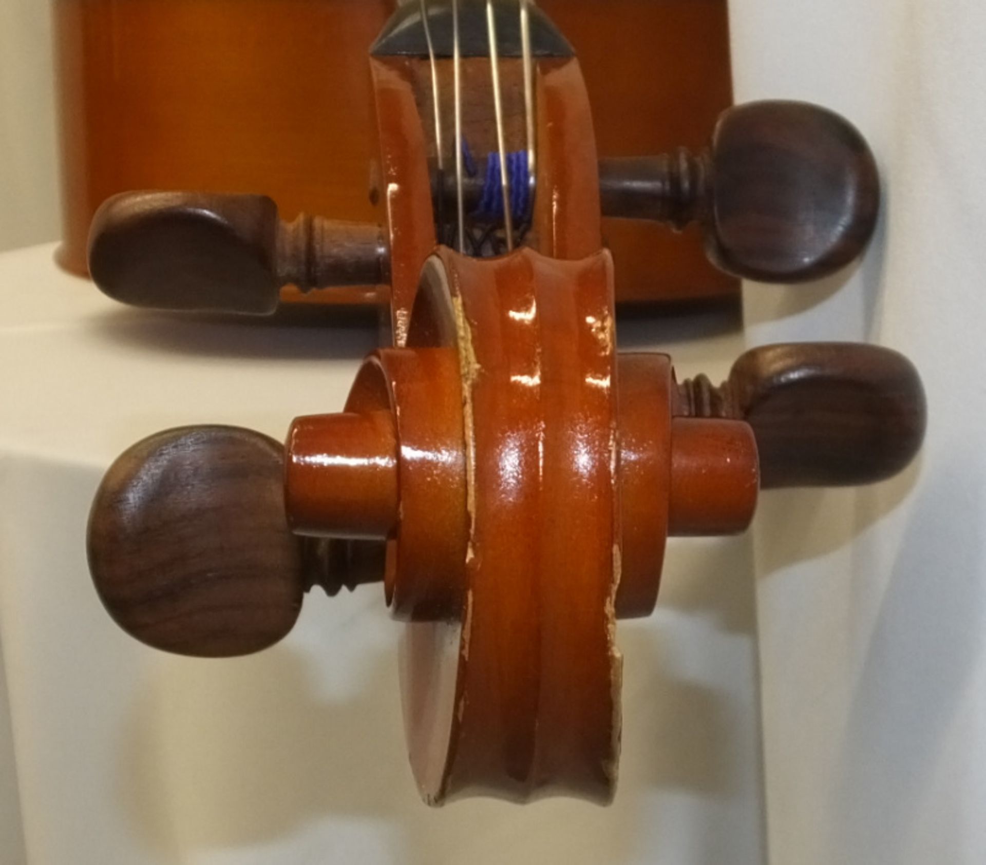 Cello in carry case (unbranded) - Please check photos carefully for damaged or missing components - Image 10 of 21