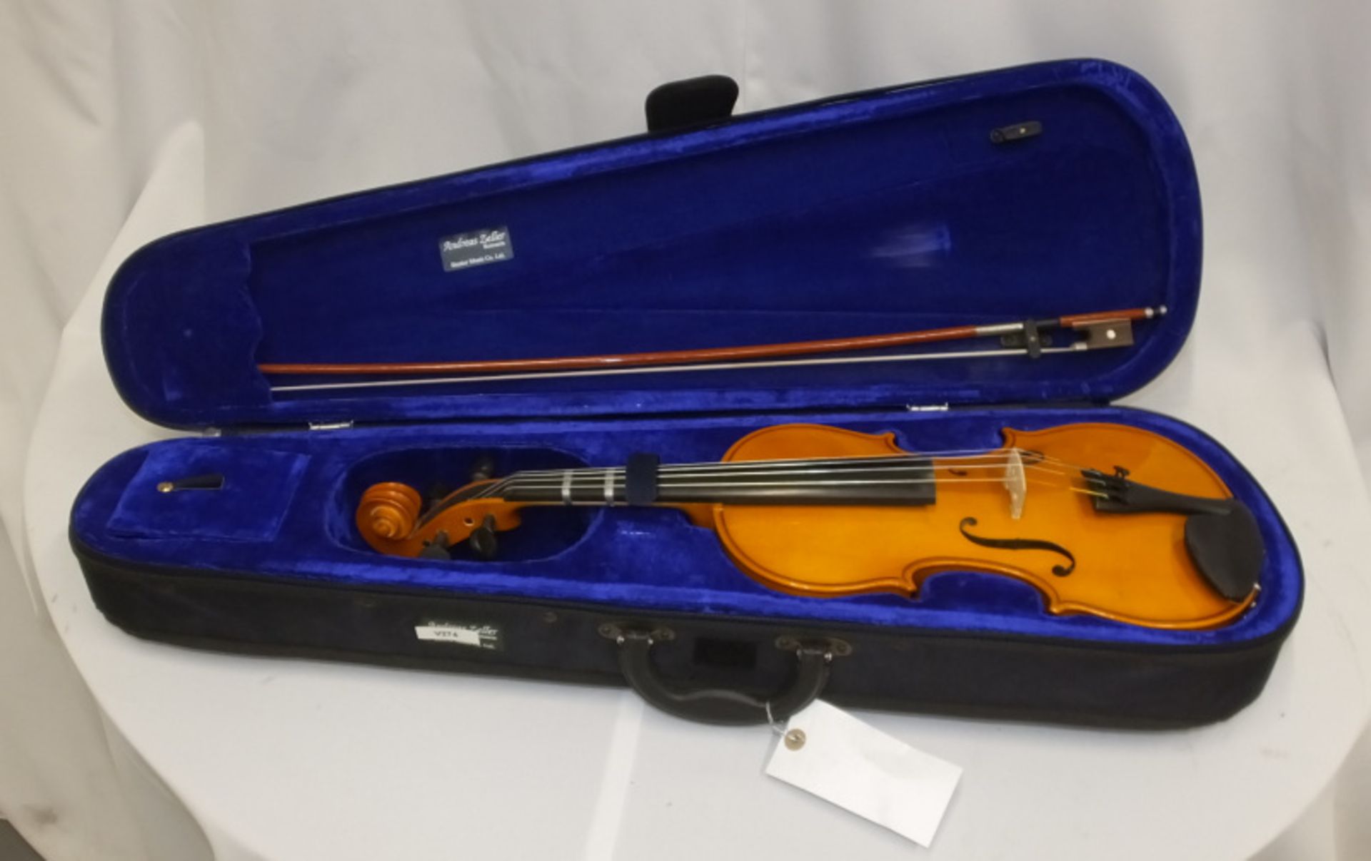 Andreas Zeller Violin & Case - Please check photos carefully for damaged or missing components