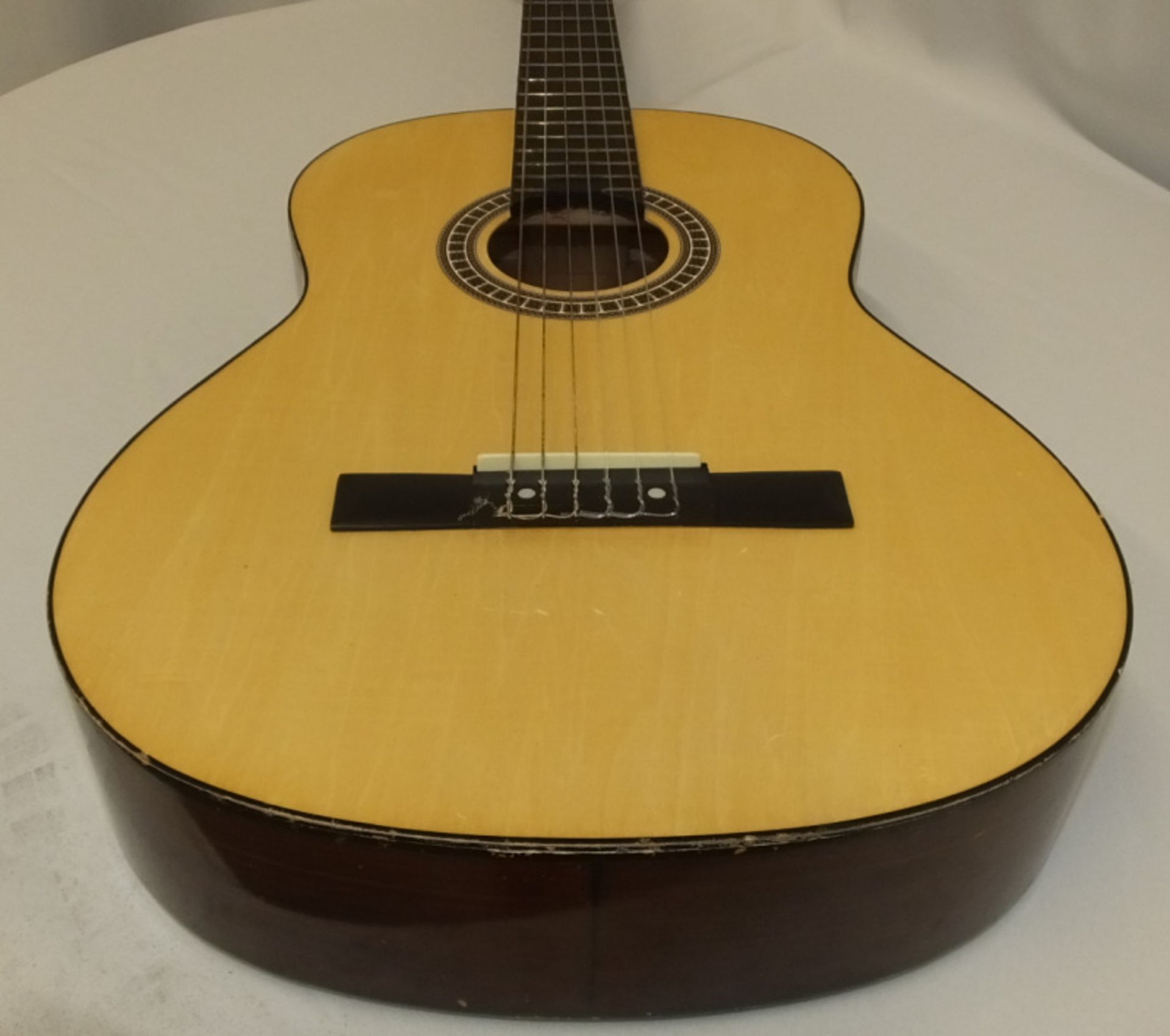 Guvnor GV504 Viva Acoustic Guitar - Image 2 of 15