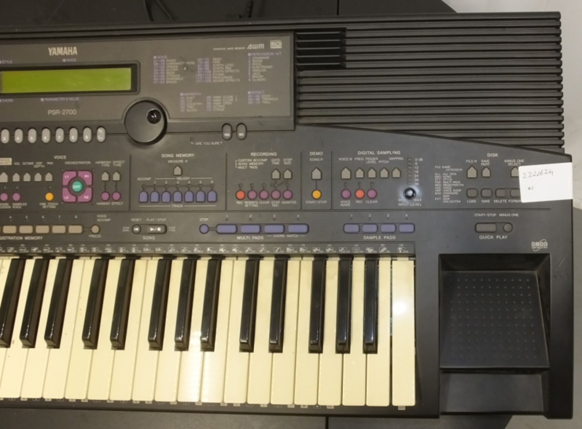Yamaha PSR-2700 Keyboard - Image 4 of 10