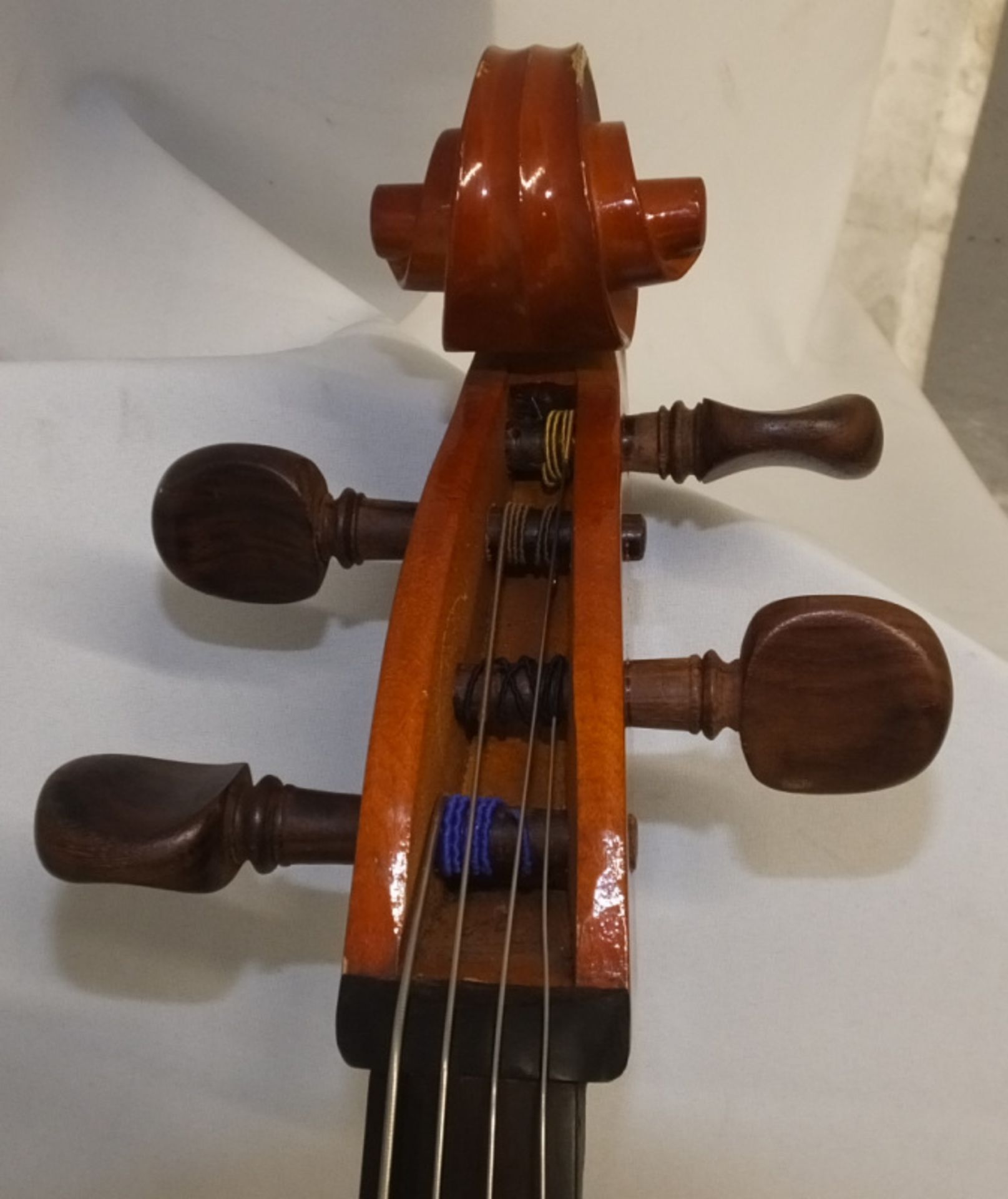 Cello in carry case (unbranded) - Please check photos carefully for damaged or missing components - Image 12 of 21