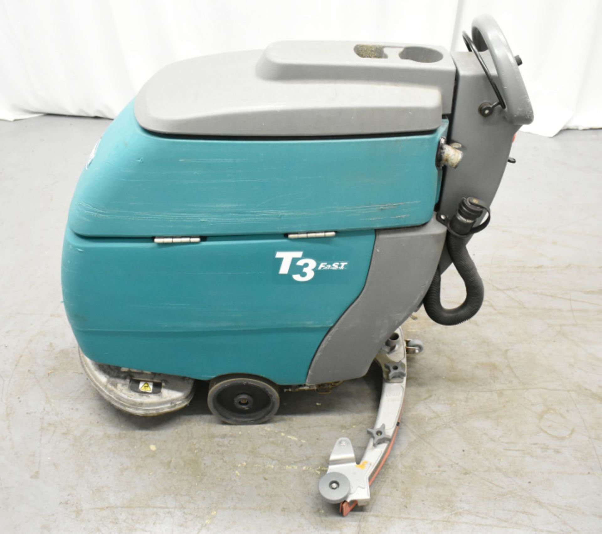 Tennant T3 Fast- 1057 hours - Image 2 of 10