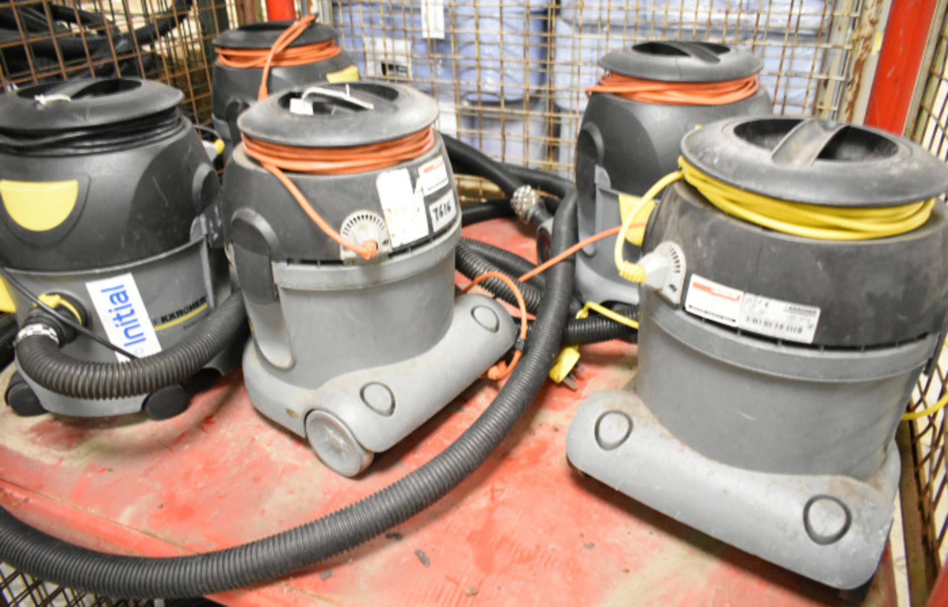 5 x Karcher Proffessional T10/ 1 Vacuum Cleaners - Image 4 of 4