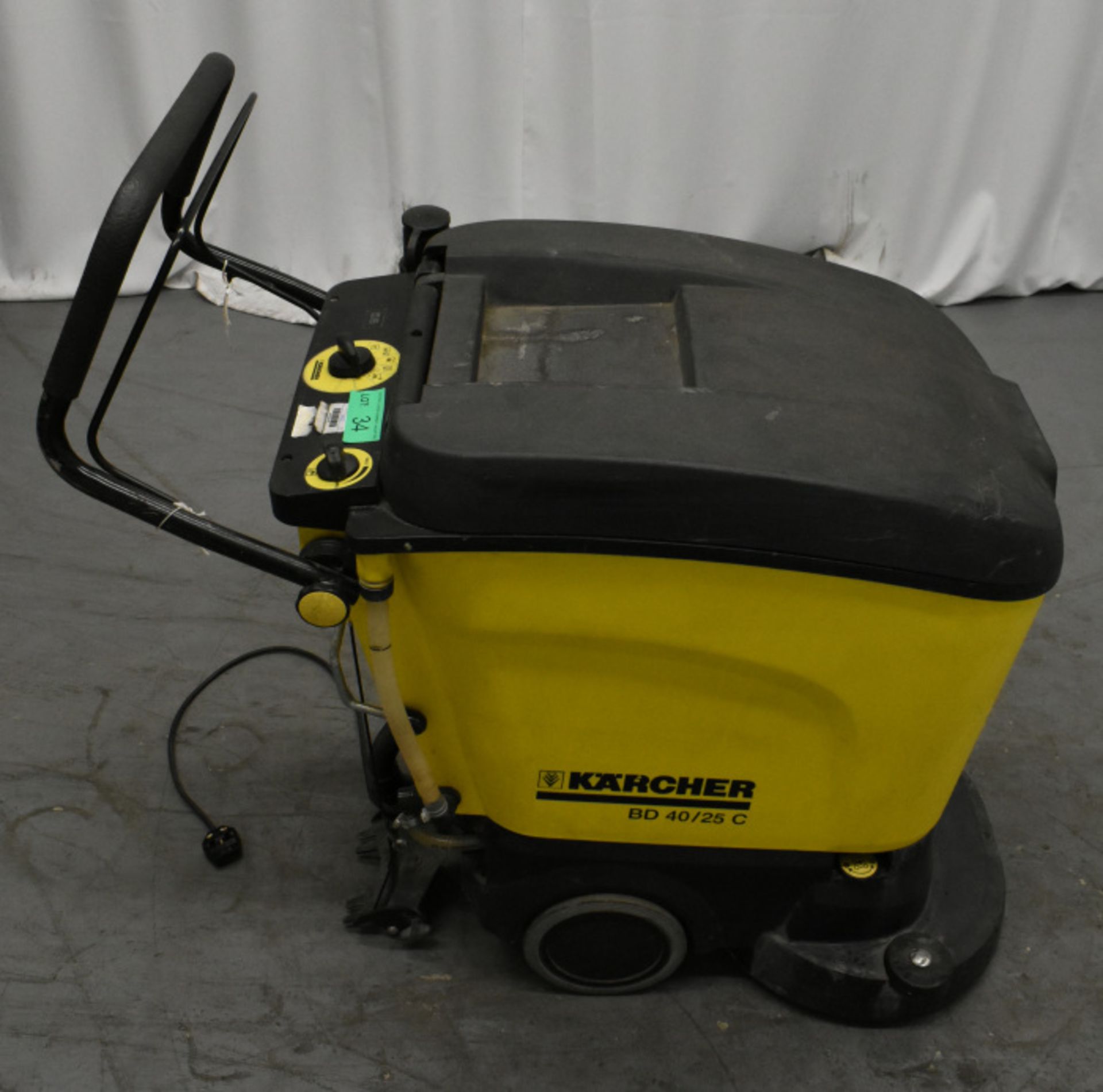 Karcher BD 40/25 Compact Scrubber Dryer, no power