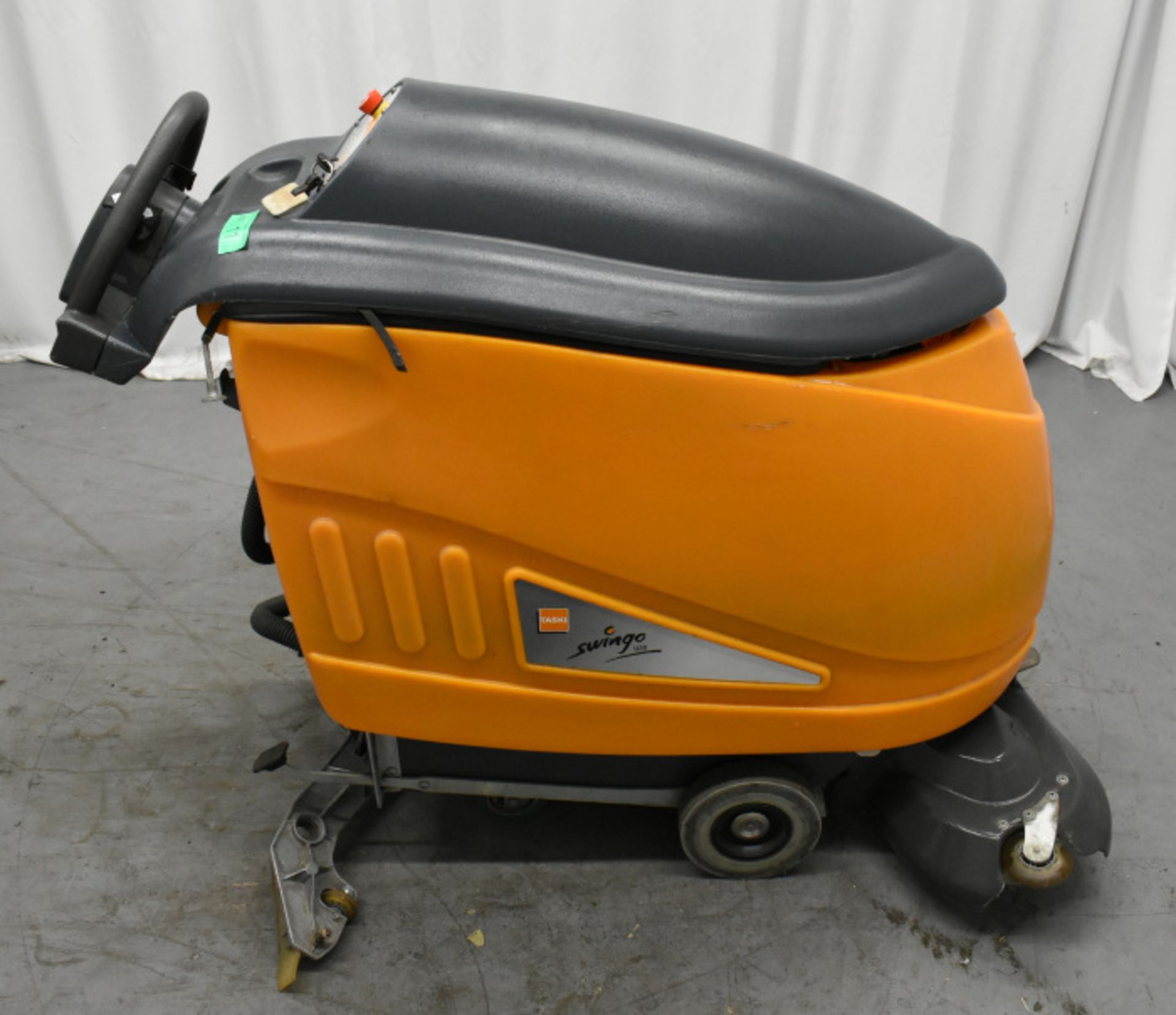 Taski Swingo 1650 Floor Scrubber Dryer