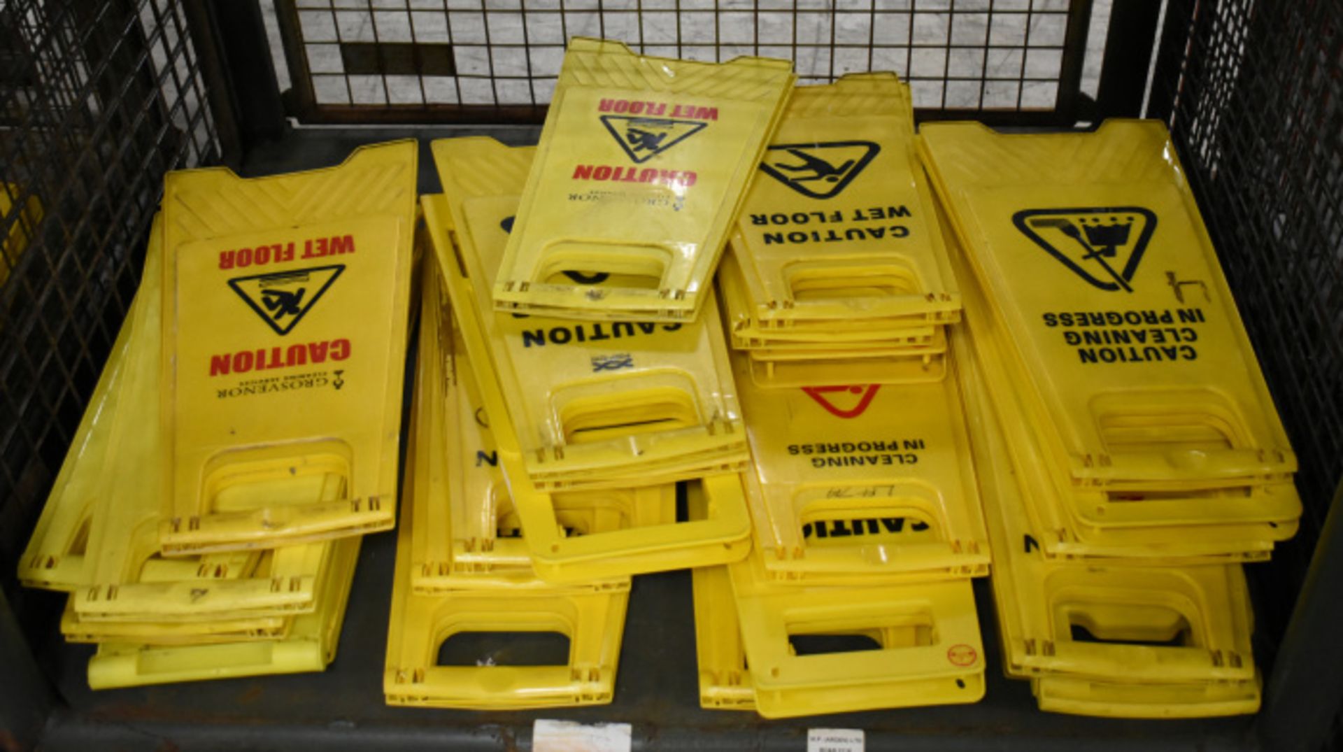 25 x Yellow Wet Floor Signs