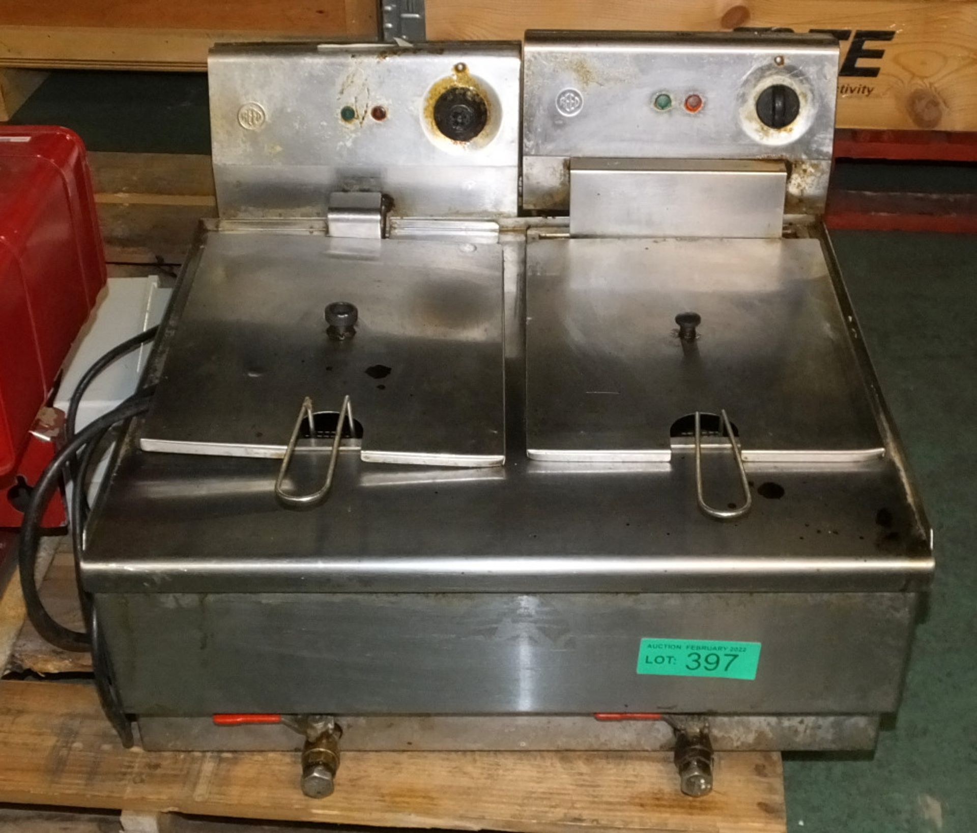 Double worktop fryer