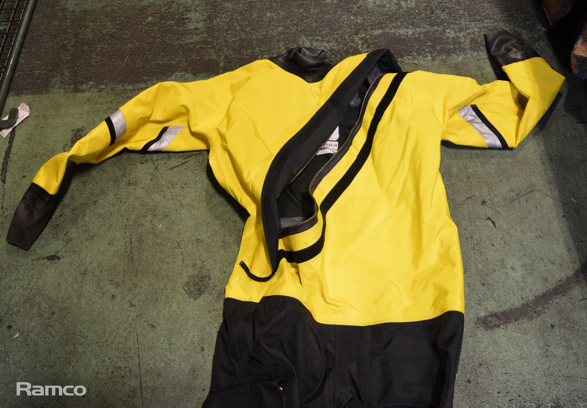 5x Fire Rescue Dry Suit - X Large - Image 3 of 3