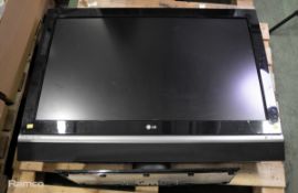 LG 421C2D LCD Monitor 42 Screen