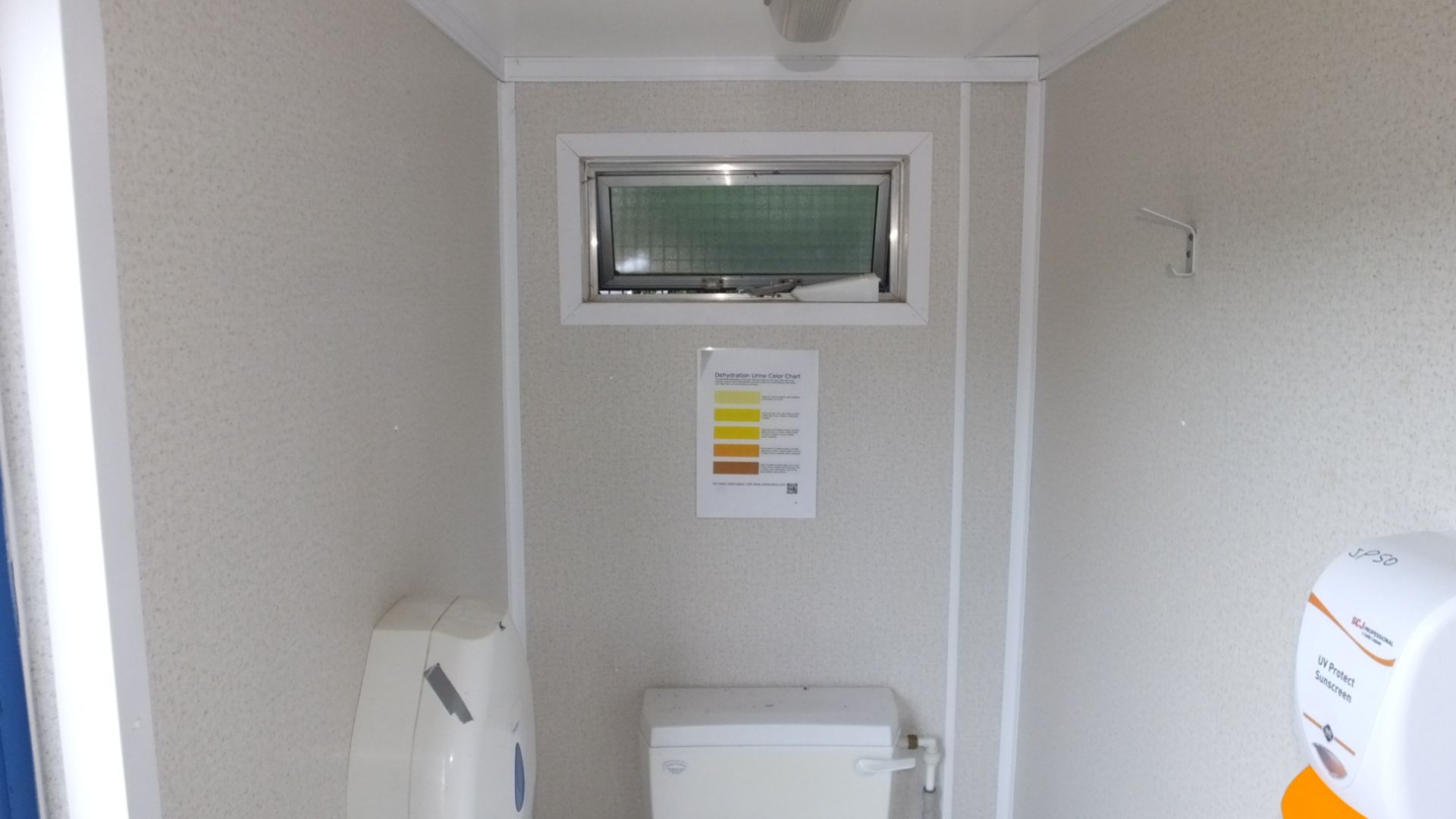 Blue Containerised Toilet Block - L 3050mm x D 2440mm x H 2600mm - Image 10 of 20