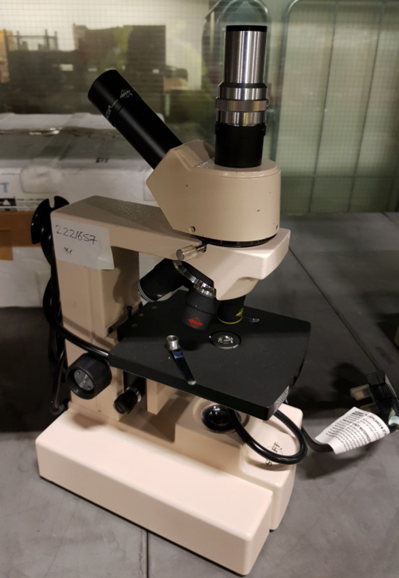 Swift M3500D Microscope 240V - Image 2 of 2