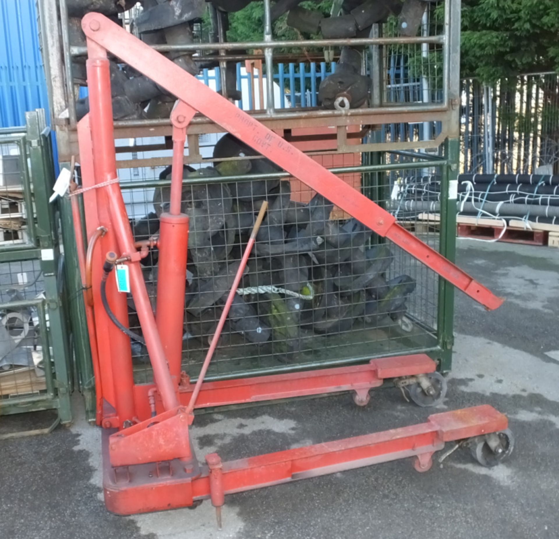 Portable Floor Crane L 2700mm x W 1020mm x H 2300mm