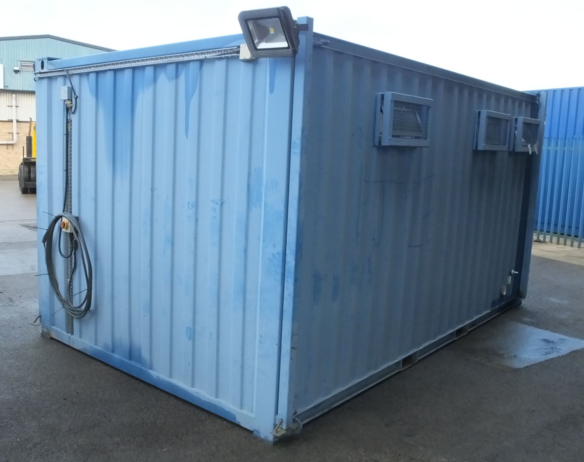 Blue Containerised Toilet Block - L 3050mm x D 2440mm x H 2600mm - Image 2 of 20