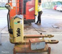Yale MP20 walk behind pallet truck with charger - AS SPARES OR REPAIRS