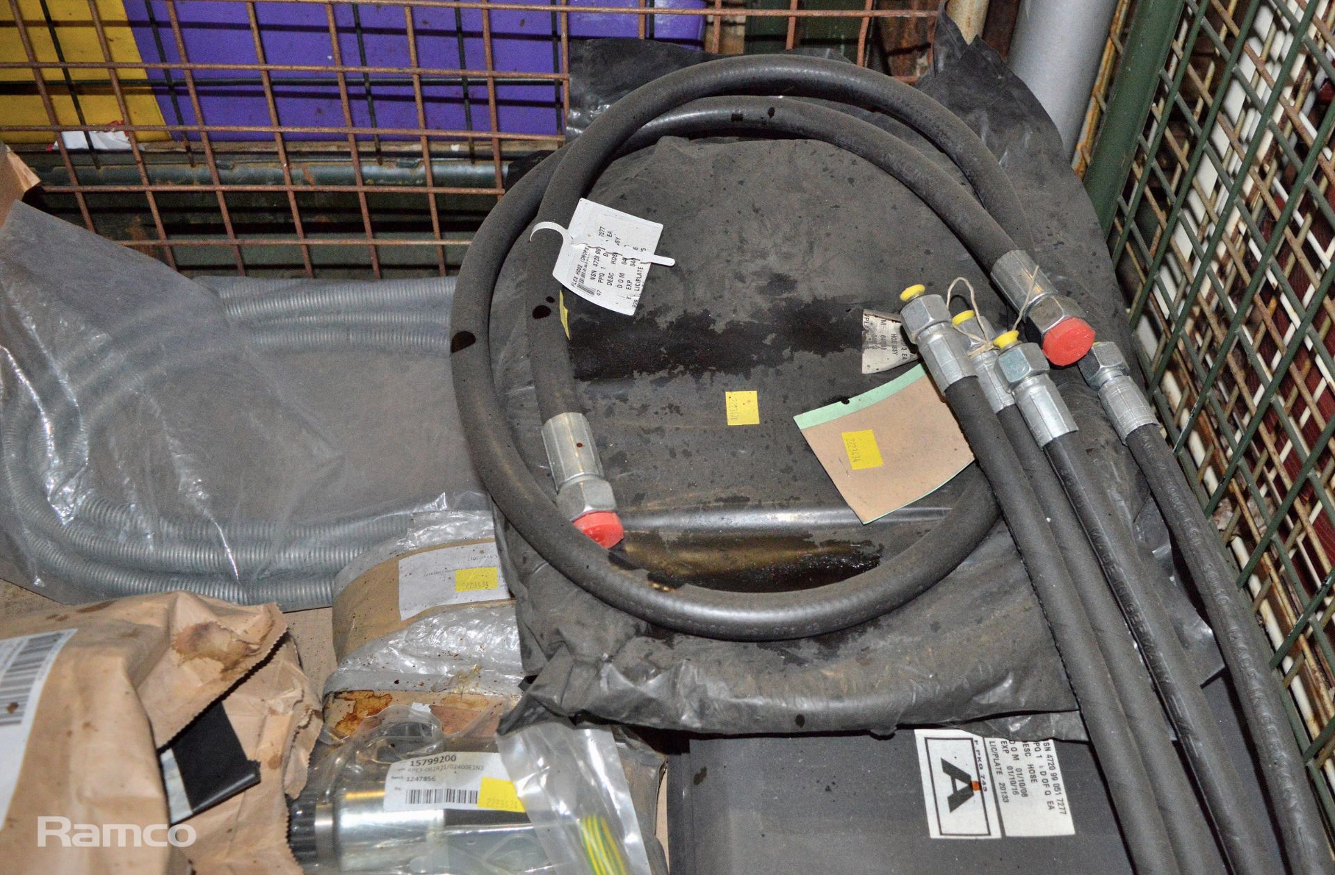 Various Electrical Cable, 3x Lamp Filament 5L, Mechanical Spares, Hose, Gaskets, Earth Ele - Image 4 of 12