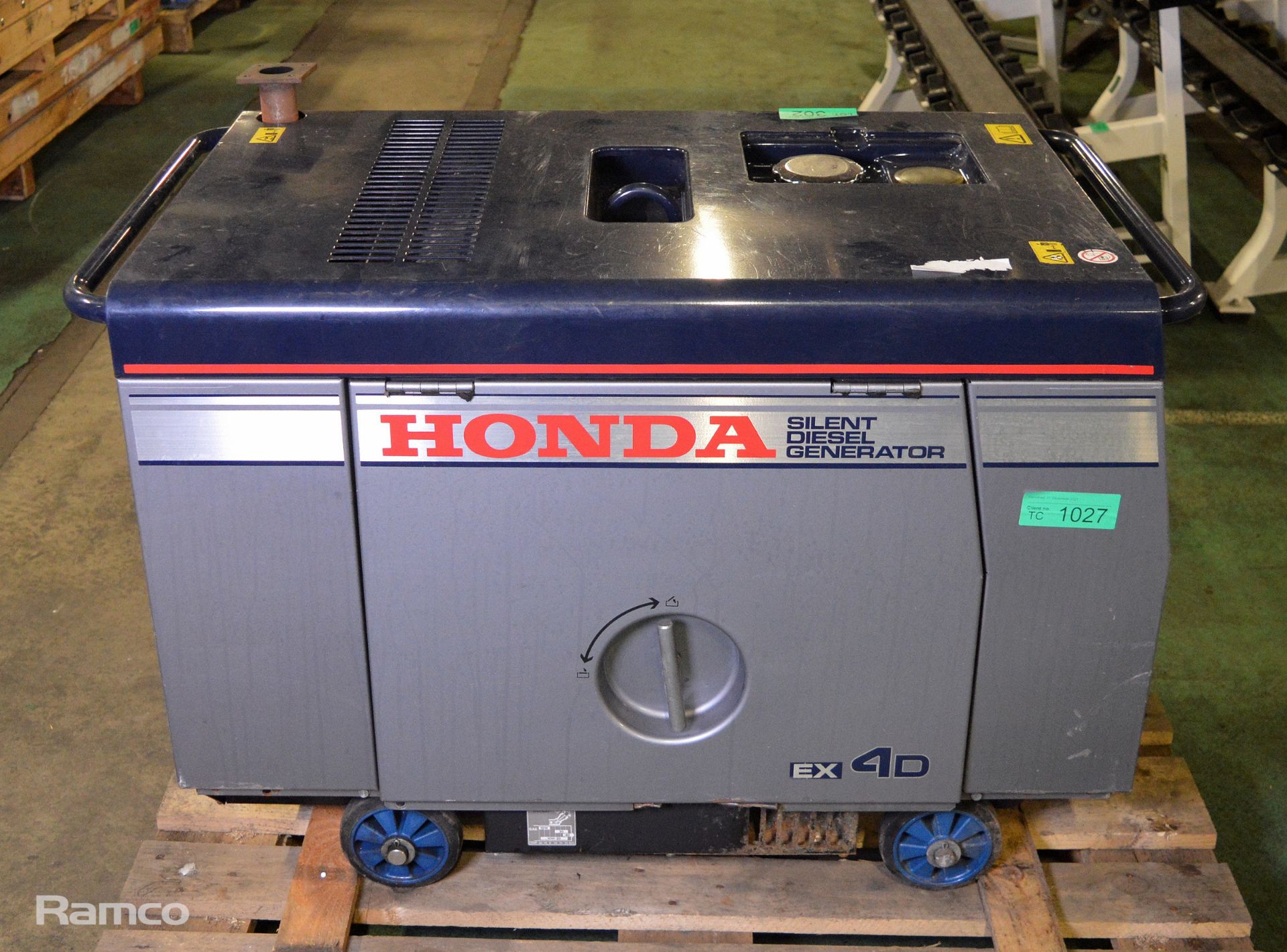 Honda EX 4D silent diesel generator - 3.7kW - 1997 - 50hz - 115V / 230V - 32.2A / 16.1A - - Image 7 of 11