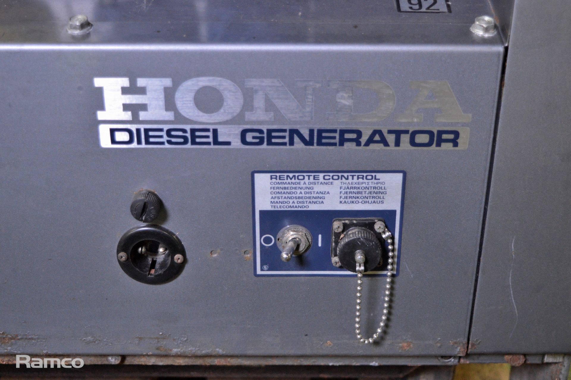 Honda EX 4D silent diesel generator - 3.7kW - 1997 - 50hz - 115V / 230V - 32.2A / 16.1A - - Image 6 of 11