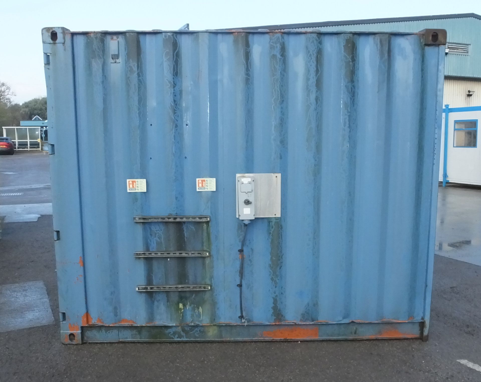 Blue ISO Container - L 3050mm x W 2440mm x H 2600mm - Image 3 of 10