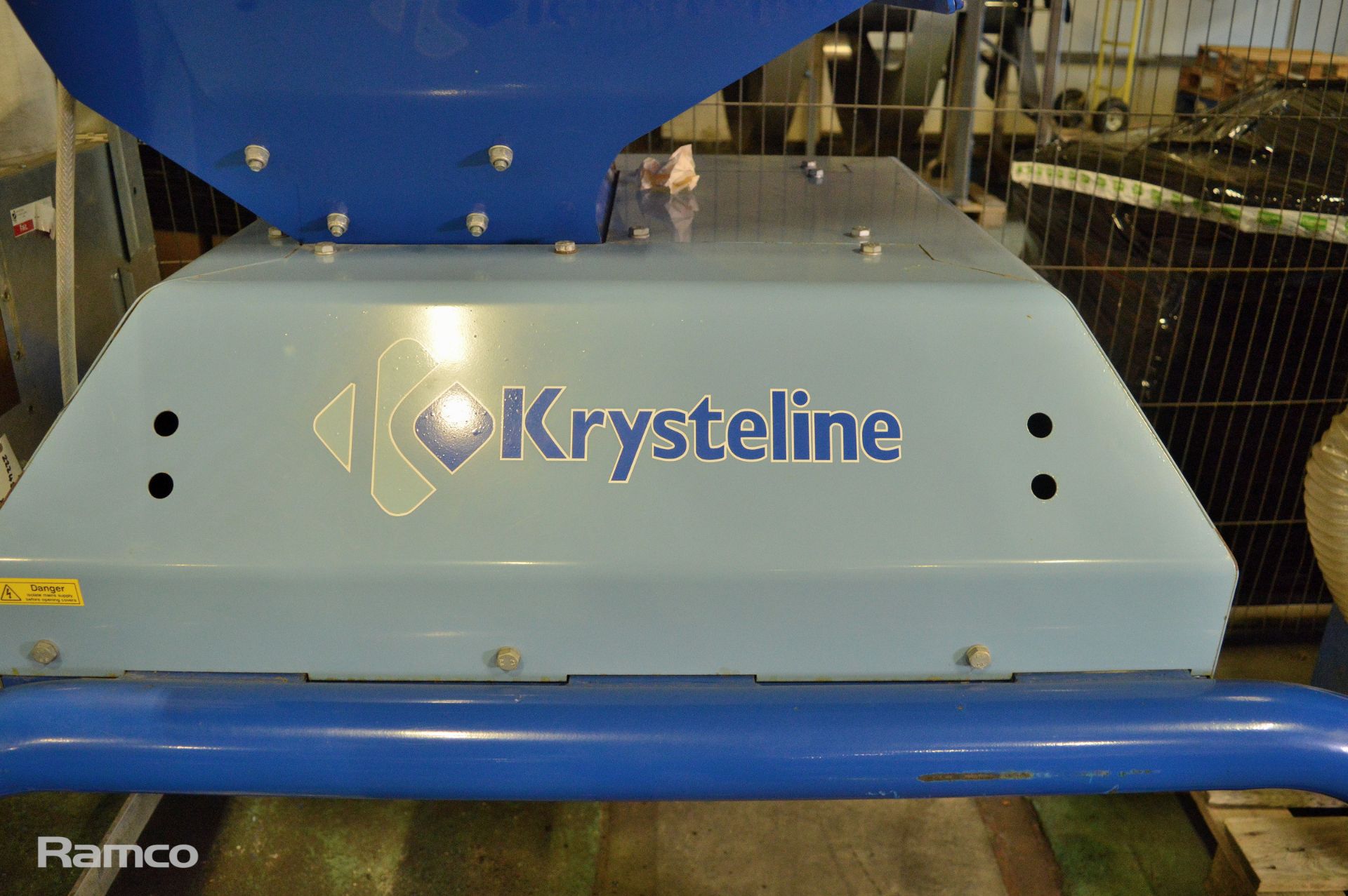 Krysteline Glass Vibrator Machine - 415v with DCE UMA 102 C3 Dust Control Unit - 415v - Image 6 of 11