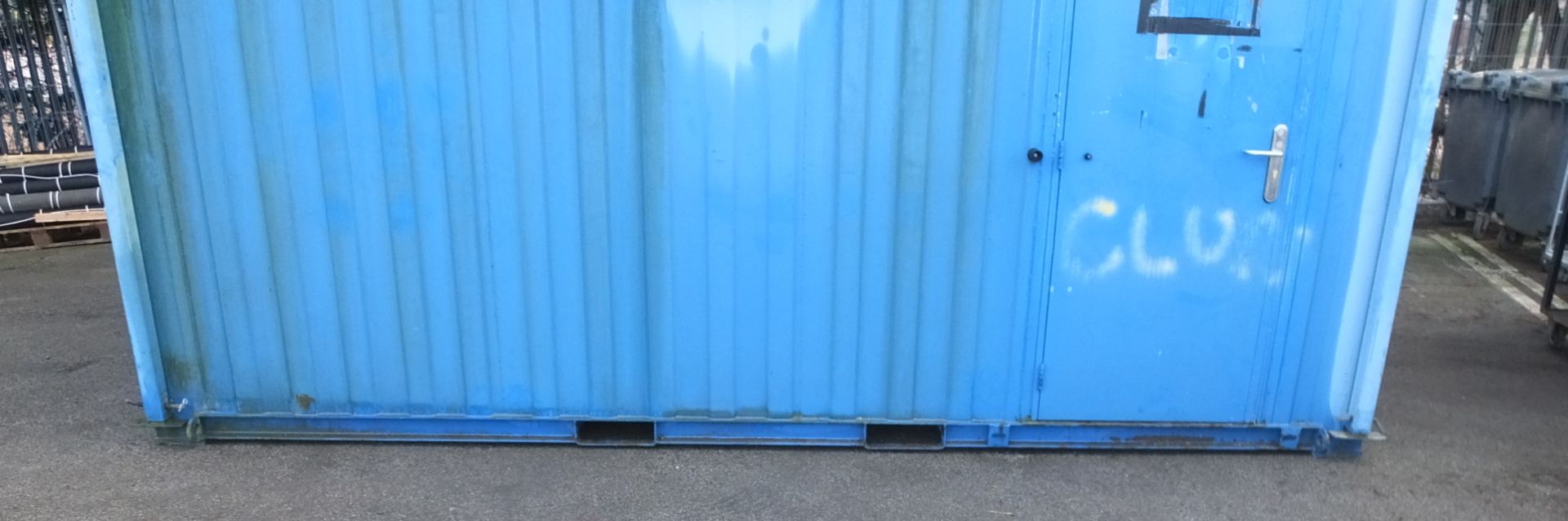 Blue Containerised Toilet Block - L 3050mm x D 2440mm x H 2600mm - Image 4 of 20