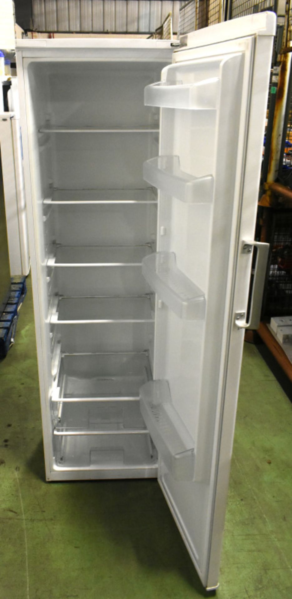 Beko TL577APW A+ Class Fridge Tall - L 580mm x W 580mm x H 1780mm - Image 2 of 4