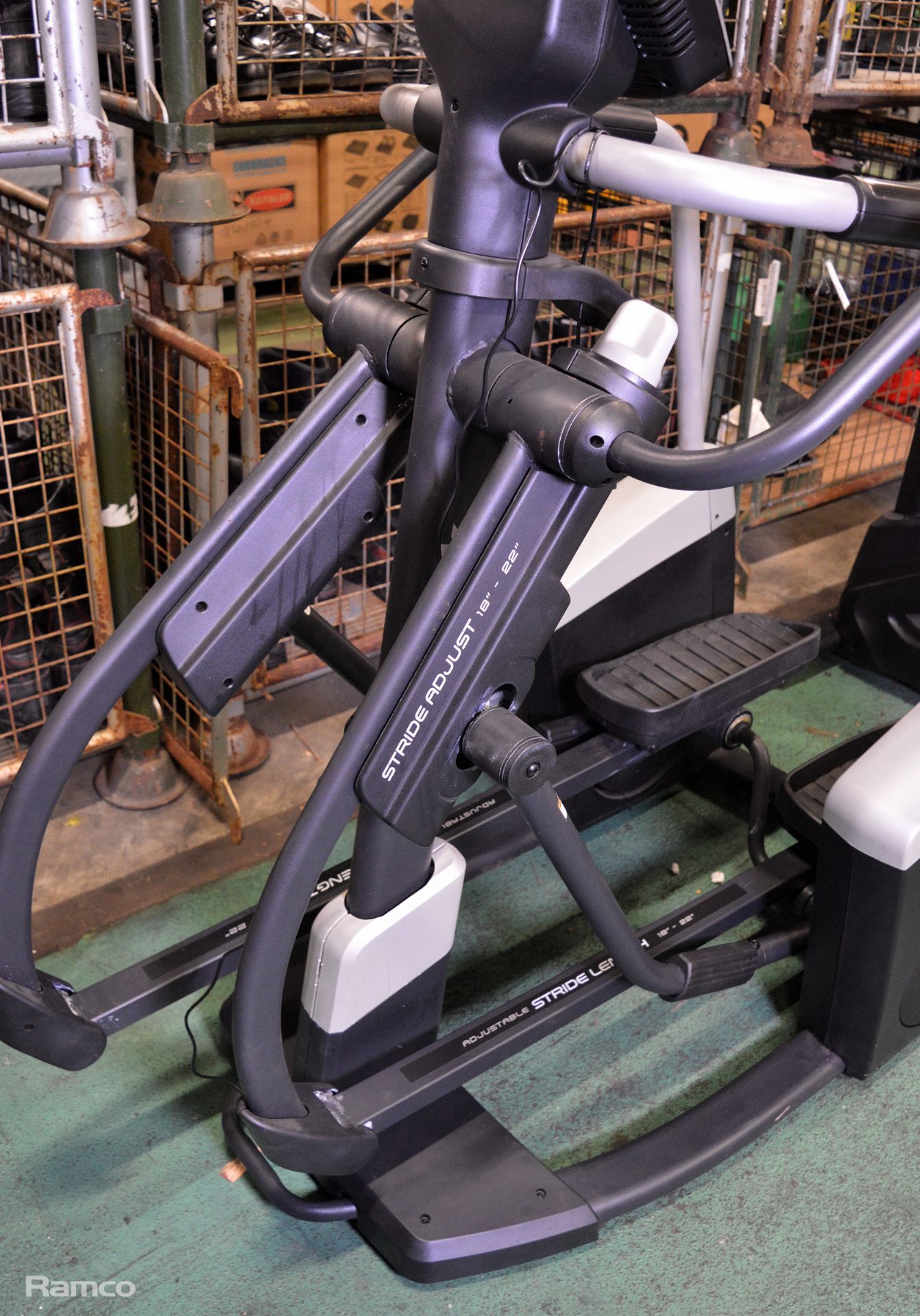 NordicTrack ACT Elliptical Cross Trainer - stride length - Image 4 of 7