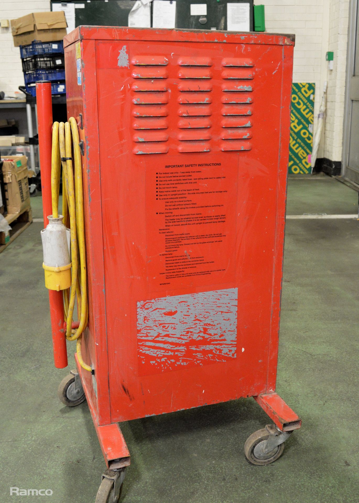 RedRad 110V Halogen Workshop Heater L 560 x W 450 x H 1200mm - Image 5 of 5
