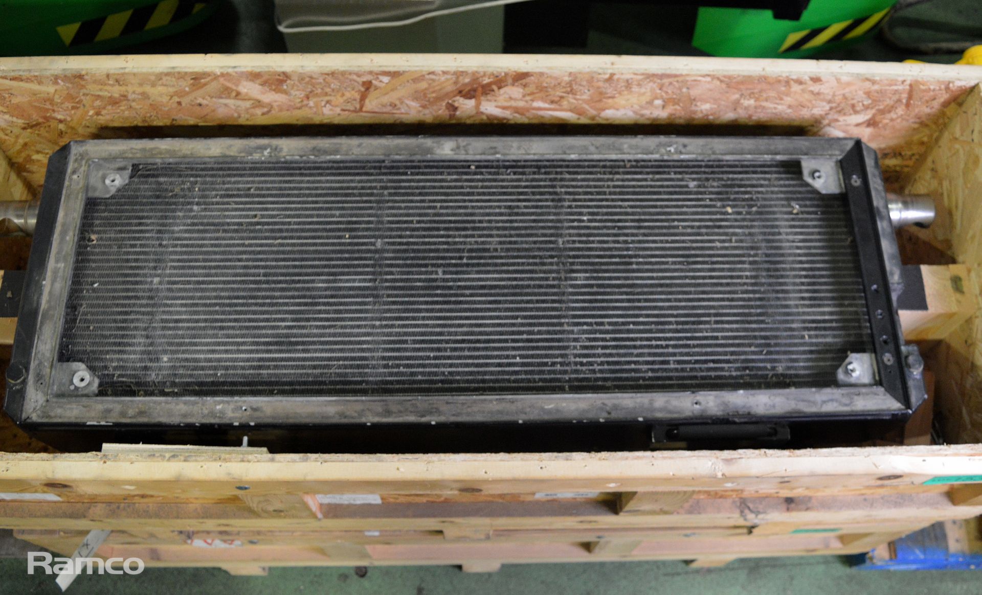 Vehicular Radiator Assembly P/NO FV2304559 - NSN 2930-99-344-3858 - Image 2 of 5