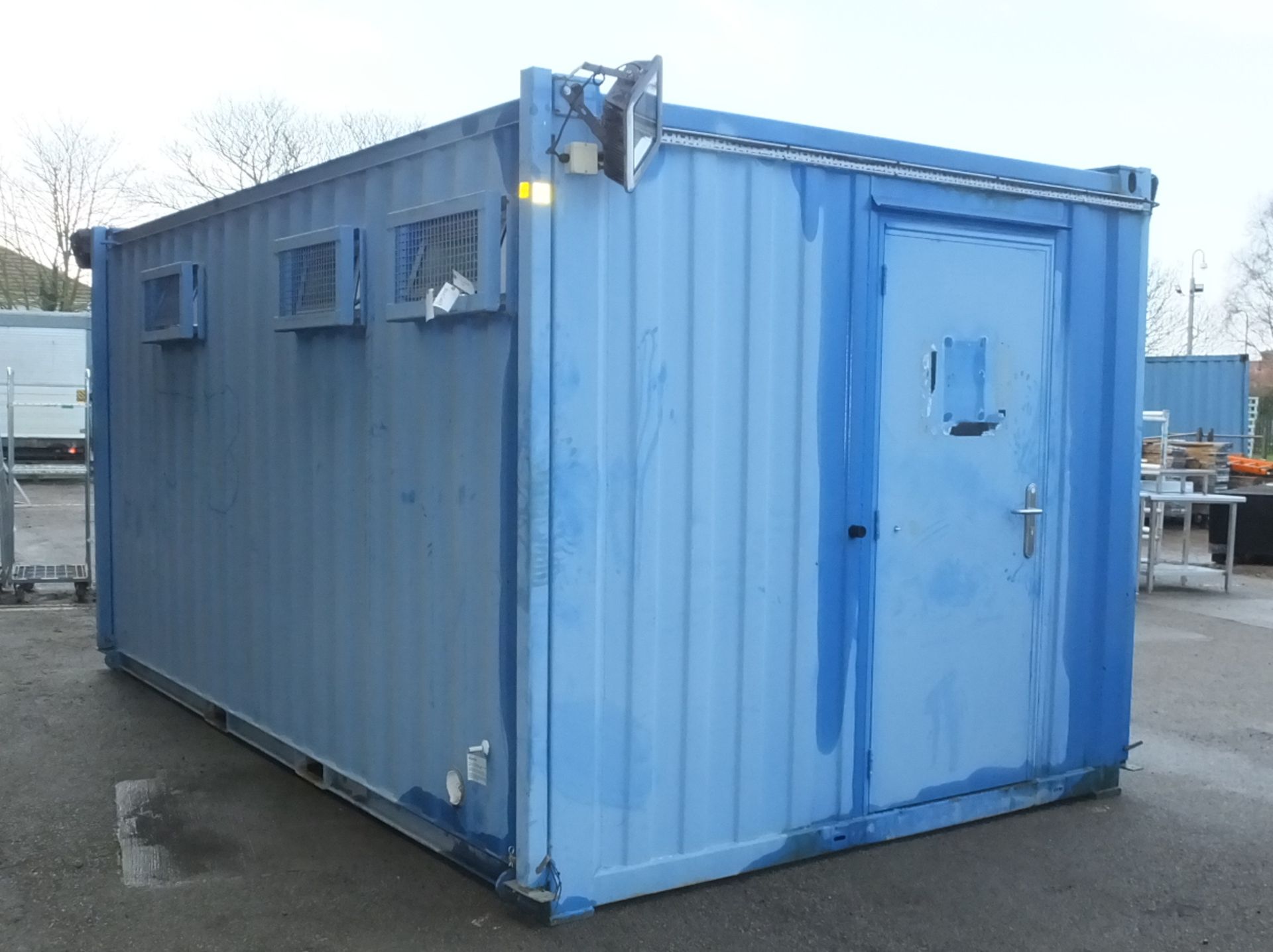 Blue Containerised Toilet Block - L 3050mm x D 2440mm x H 2600mm - Image 3 of 20